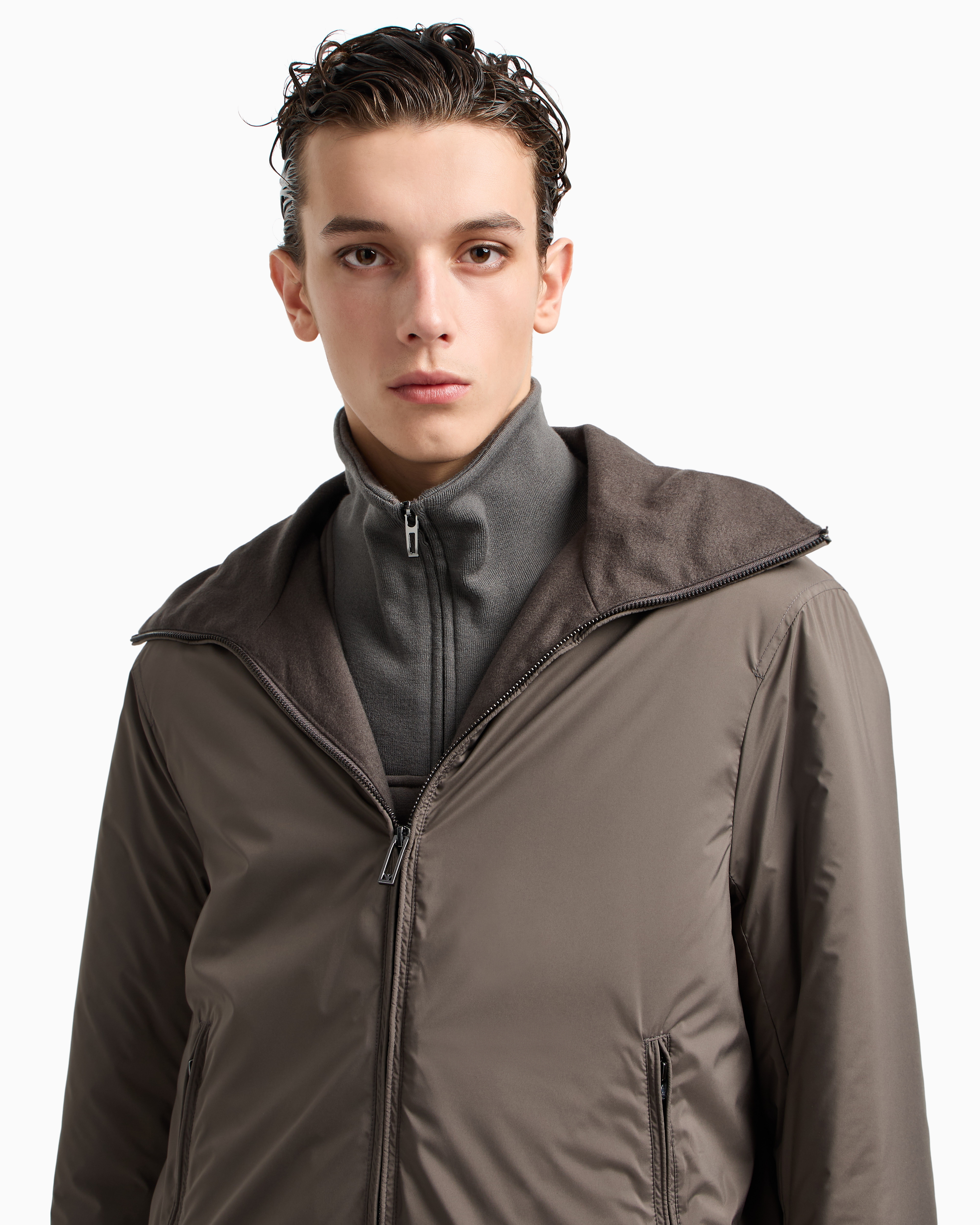 EM003042_AF18503_U8143_A_FW202