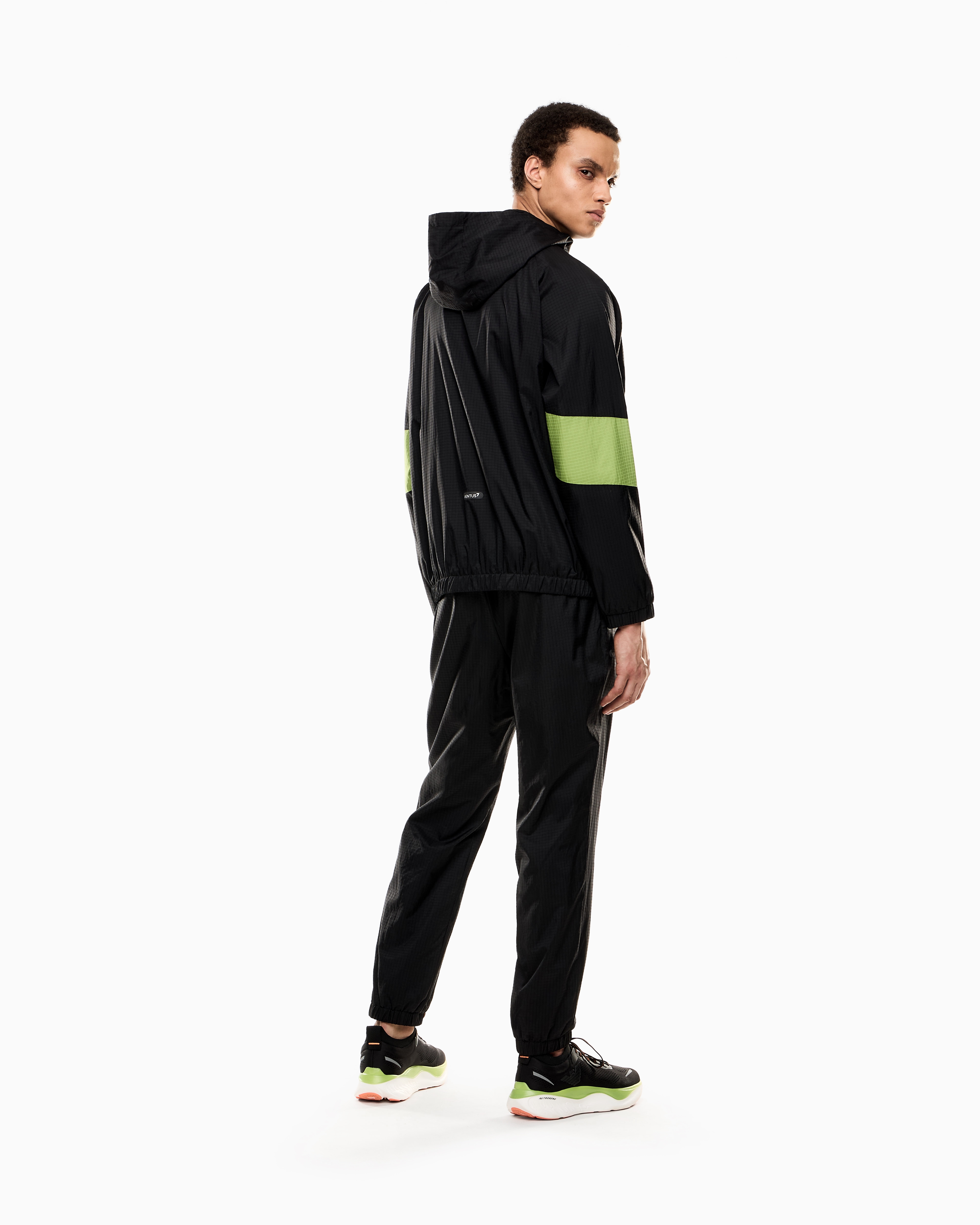 【新品未使用】EA7 DYNAMIC ATHLETE 上下セット EMPORIO ARMANI EA7（エンポリオアルマーニイーエーセブン）の