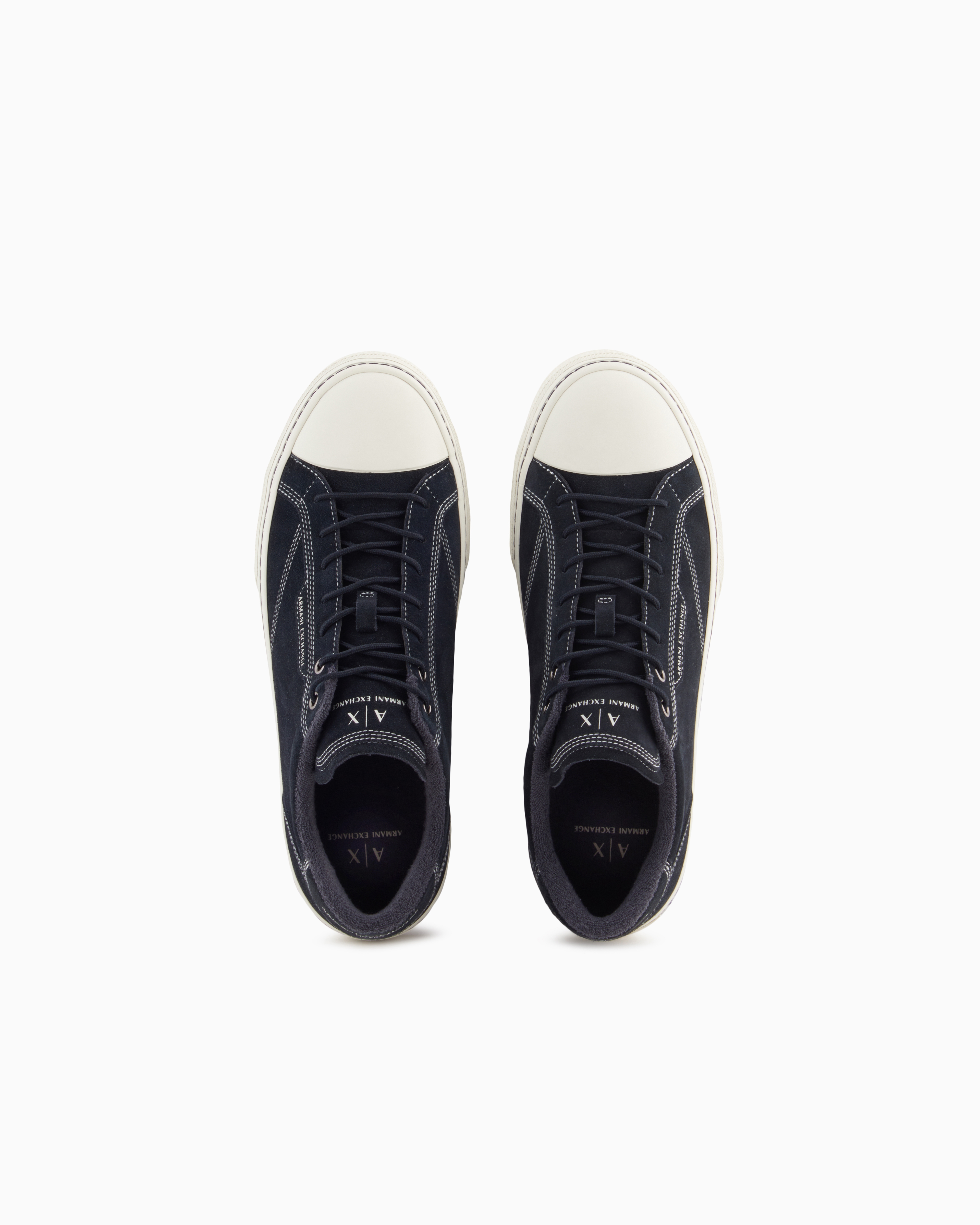 Leather sneakers with stitching