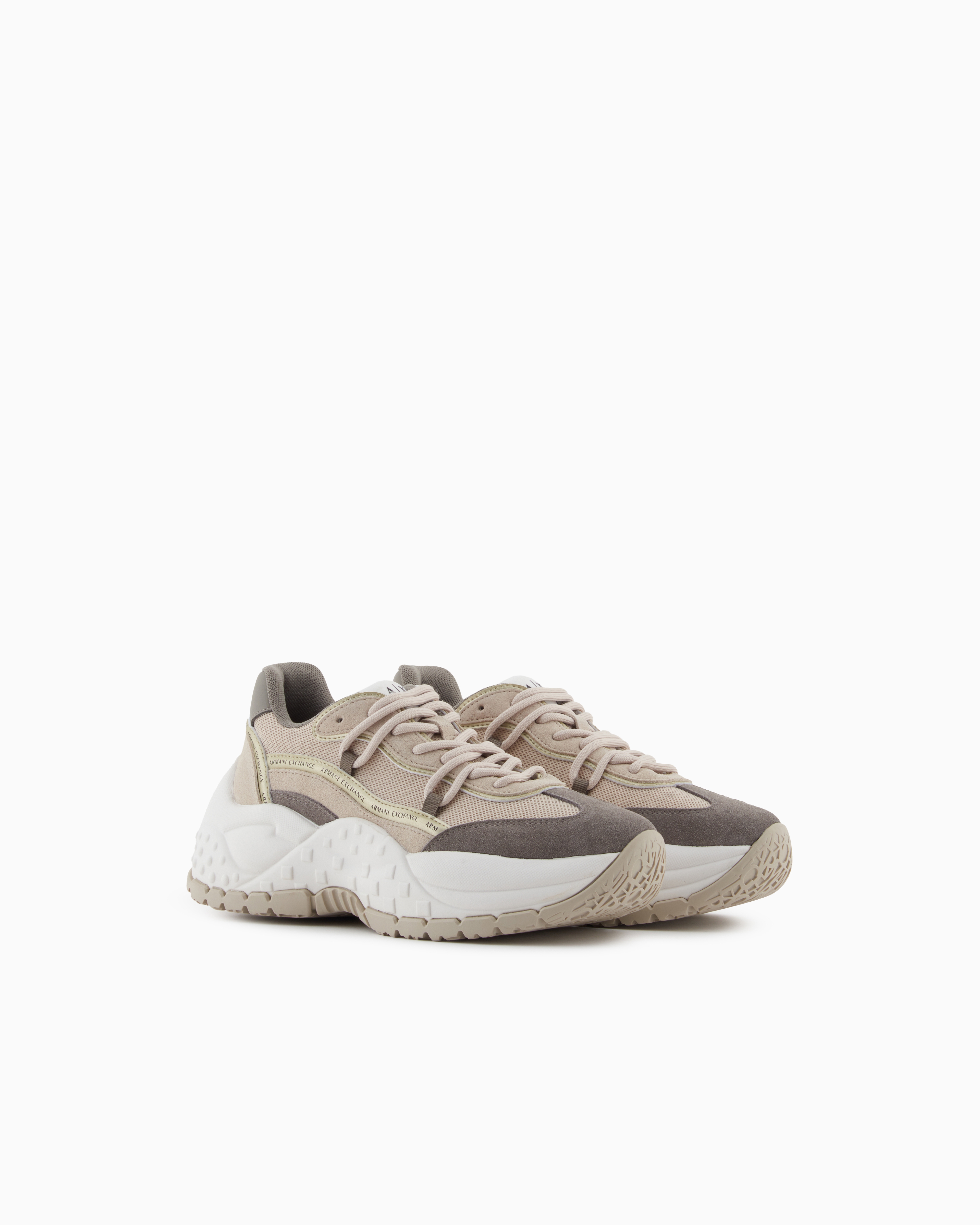 Sneakers with suede inserts