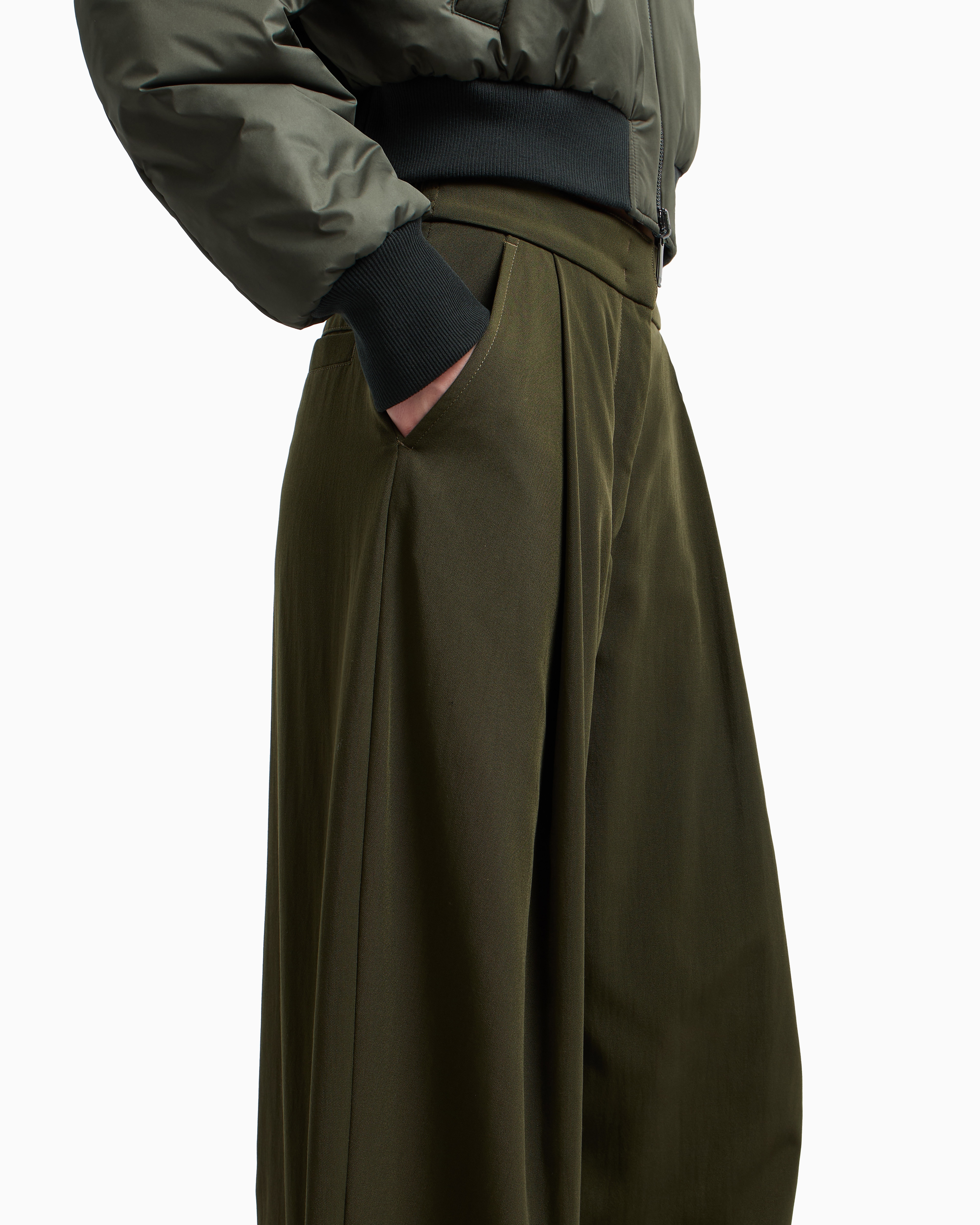 Emporio Armani Pantalon Avec Pinces En Toile Capsule New York In Green