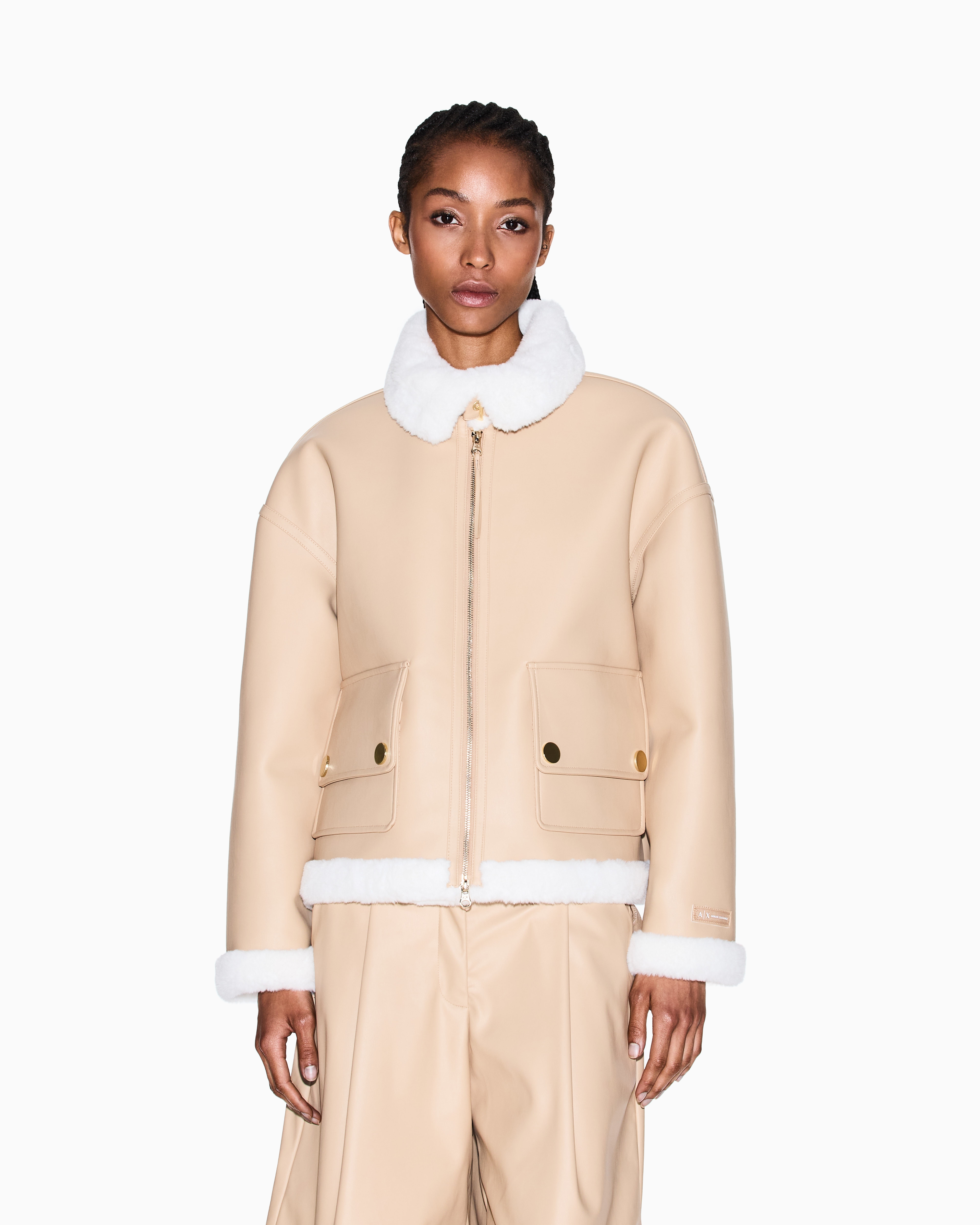 XW000713_AF16389_U1051_E_FW202