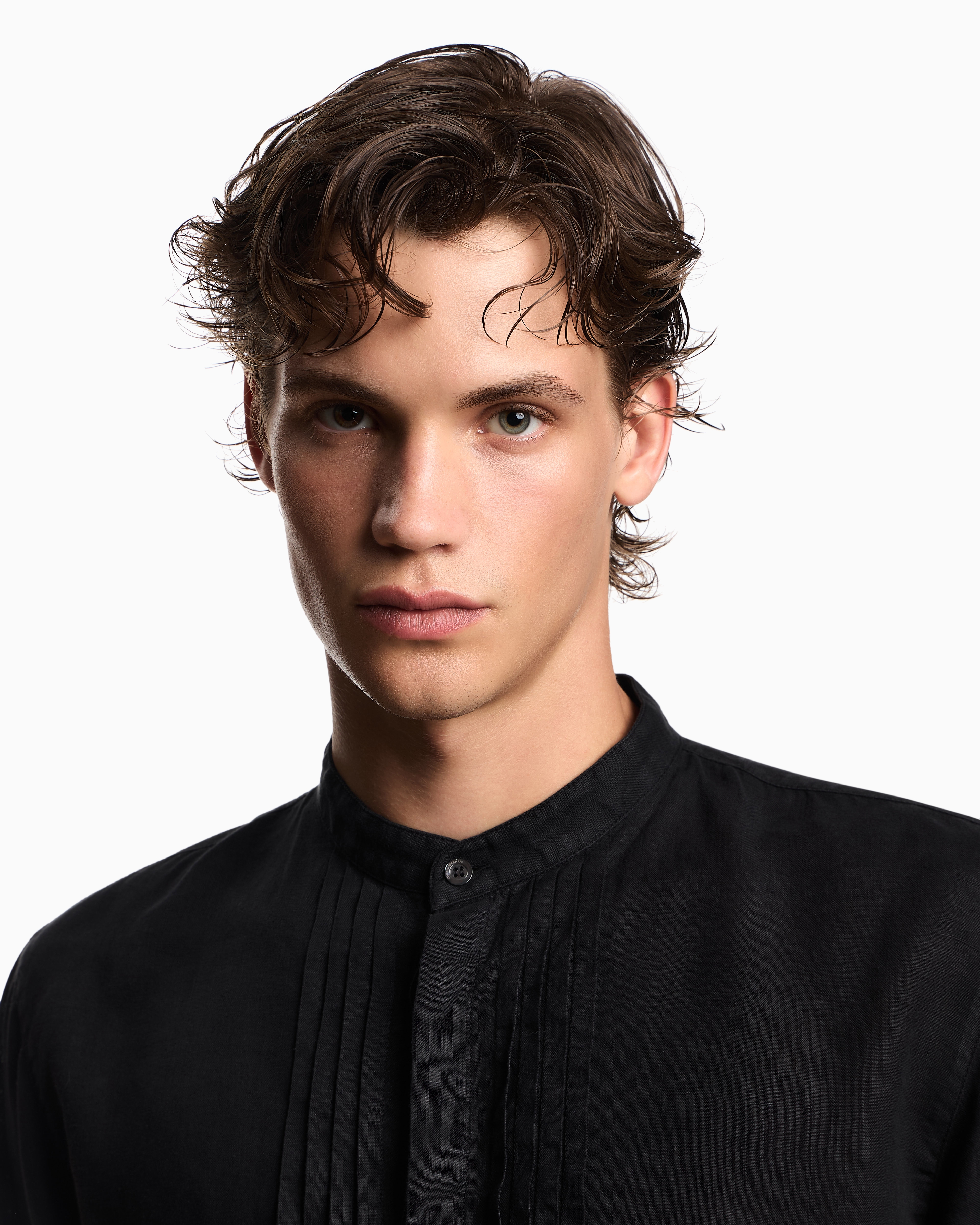 Emporio Armani - Garment-dyed linen shirt with guru collar and pleated detail, Man, Black, Size: