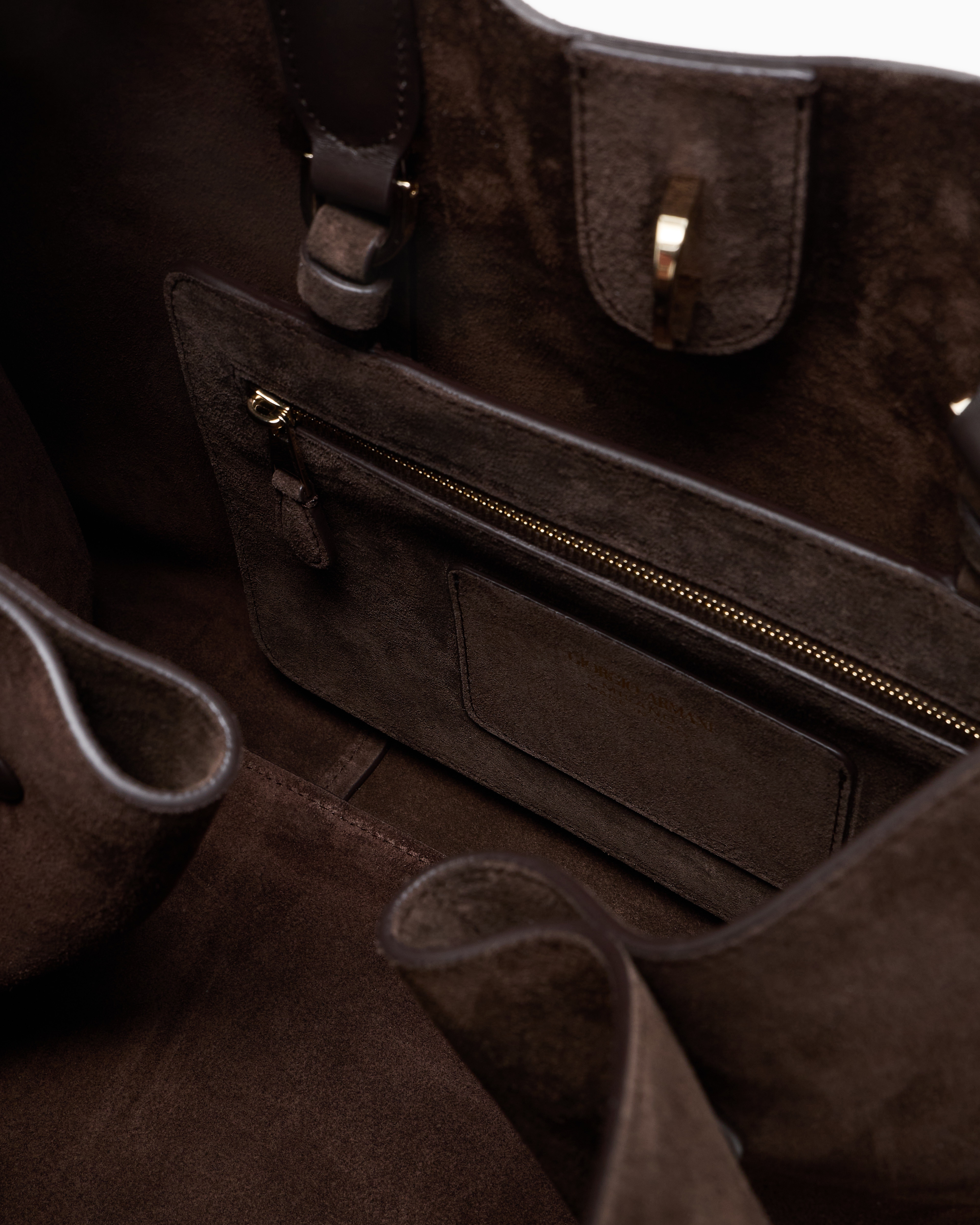 トートバッグ GIORGIO ARMANI FW25 HANDBAG (GW001709 AF14186 U6032) Large suede tote bag | Giorgio Armani