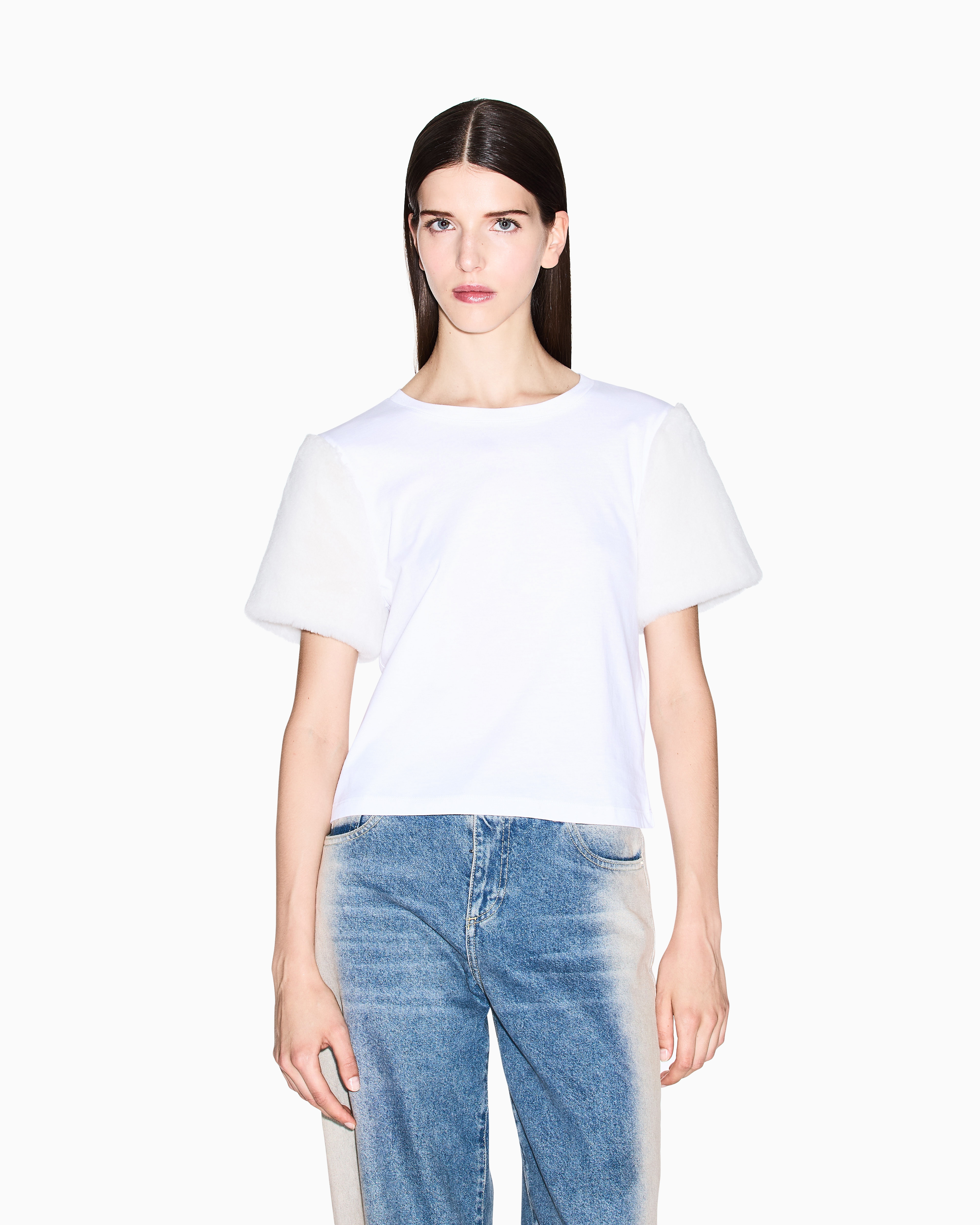 T-shirt with plush sleeves