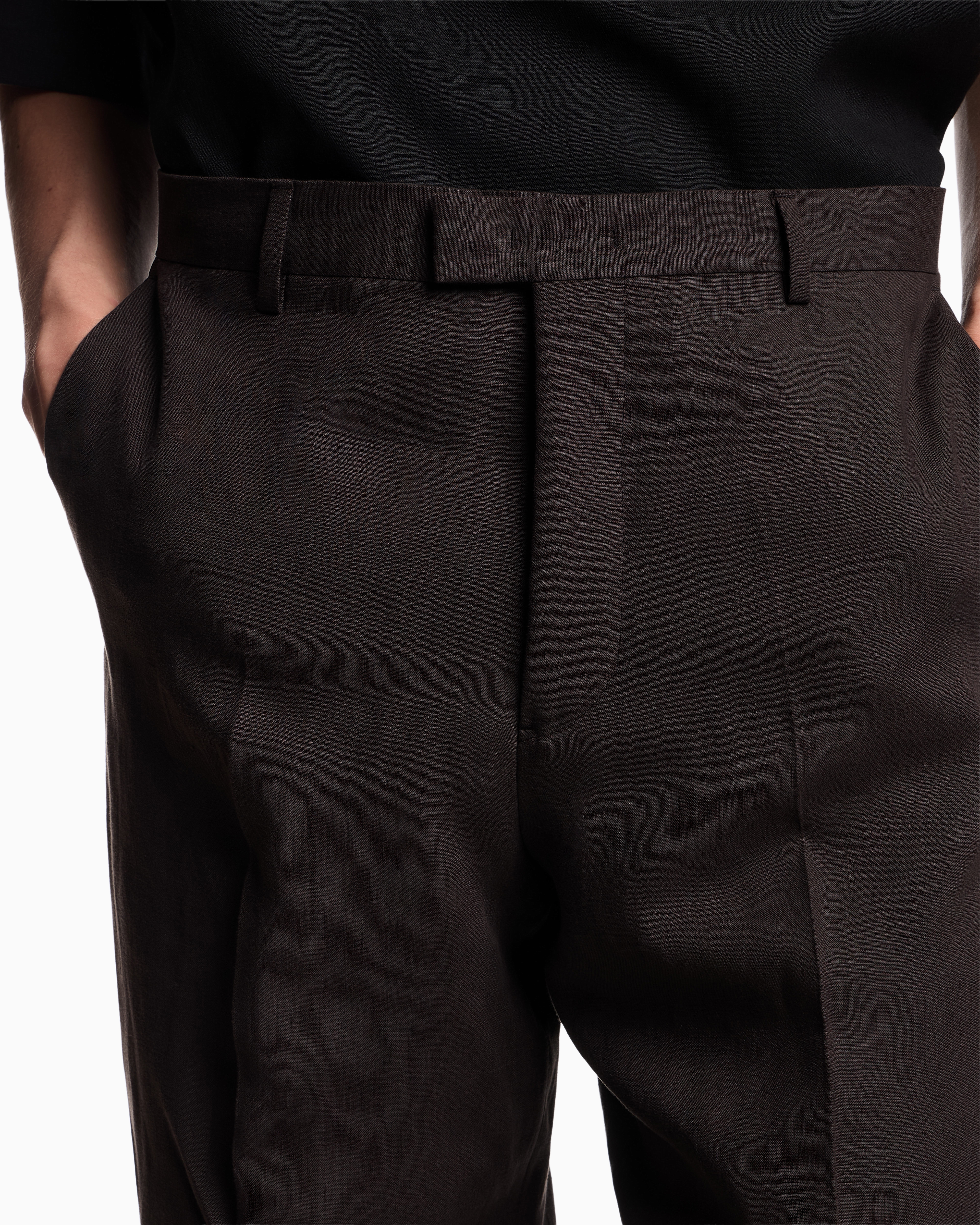 EM001868_TE15992_U6031_A_FW202