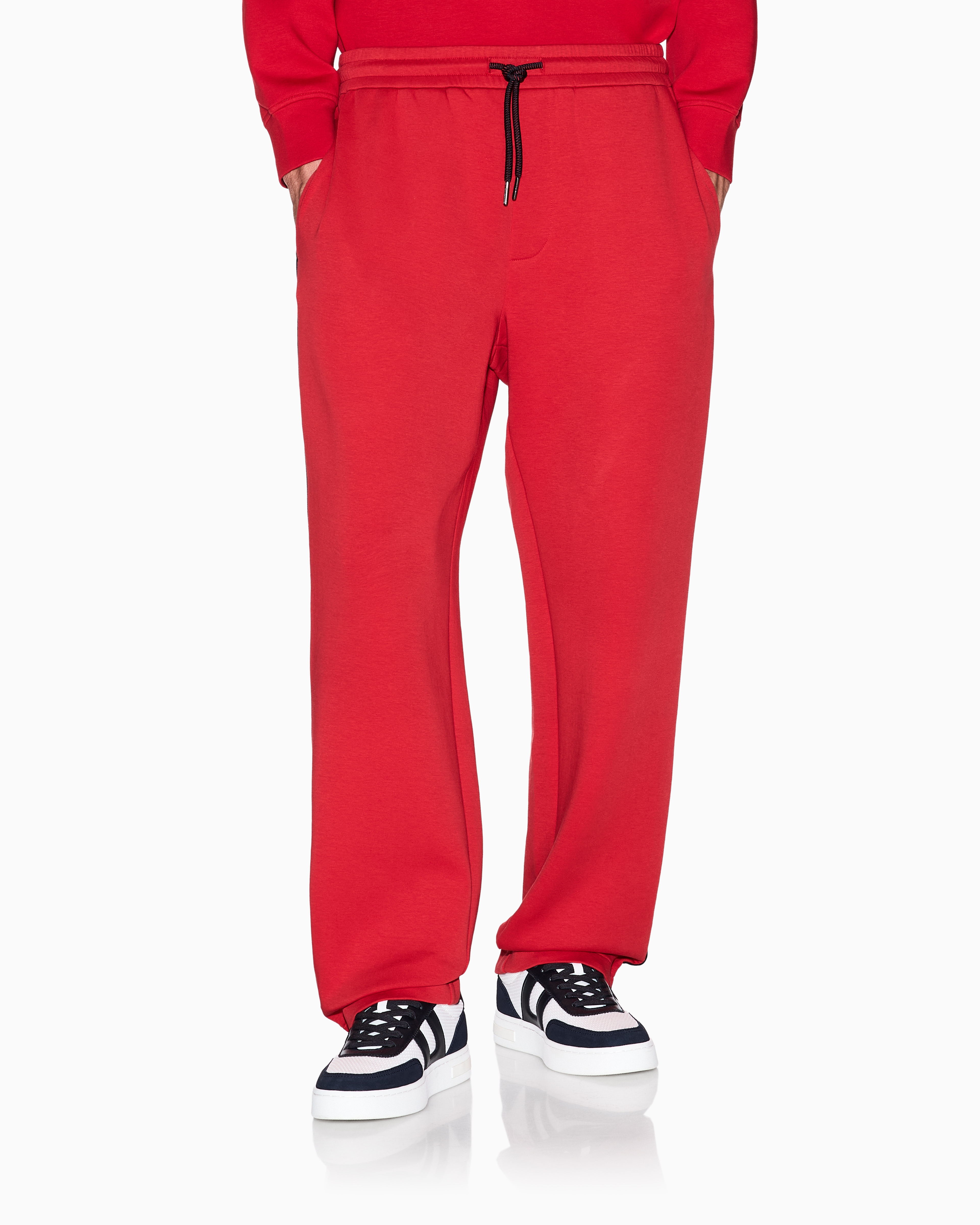 Jogger pants with contrasting stripes