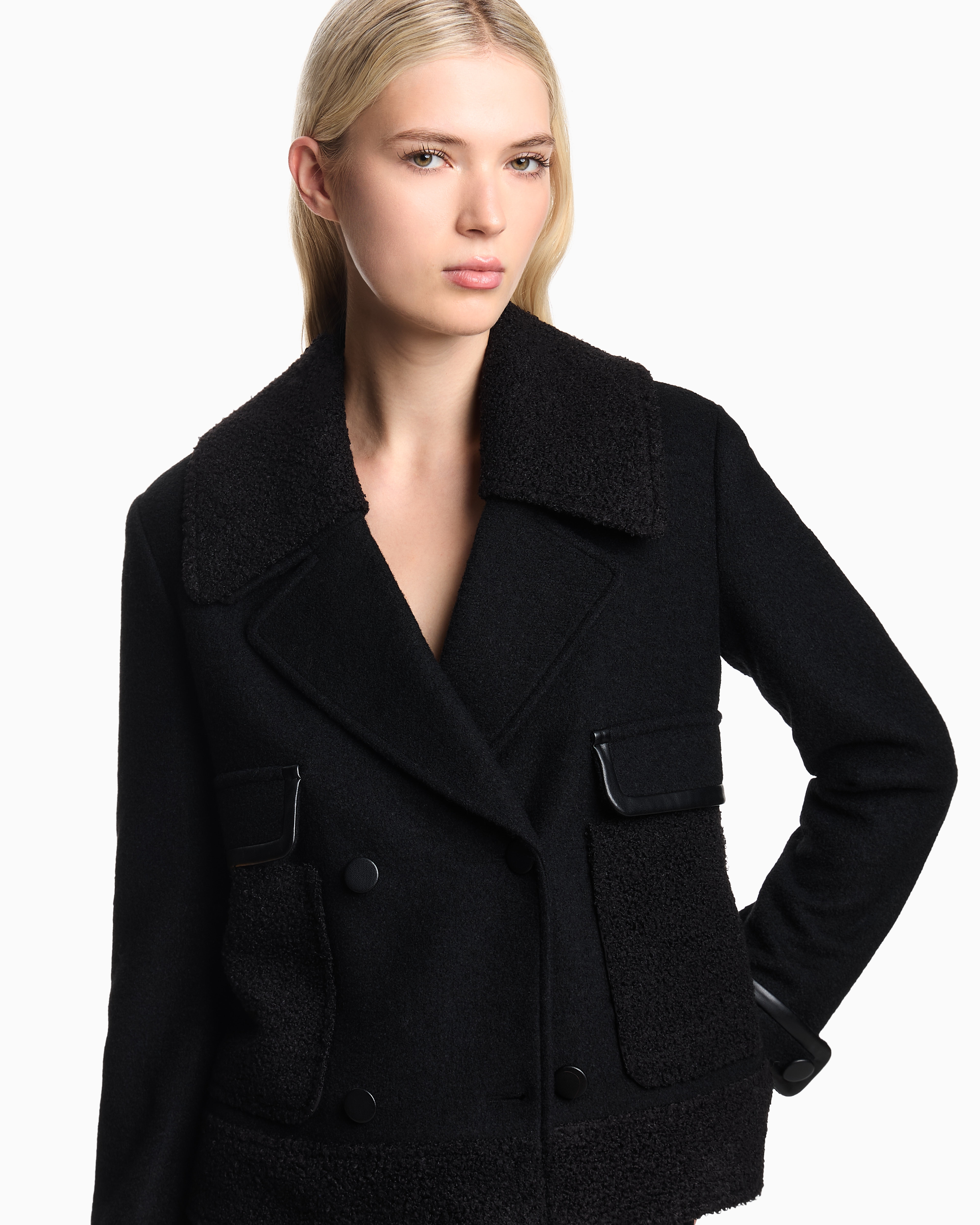 Emporio Armani ブラック ピーコート Double-breasted short pea coat in virgin wool cavalry twill