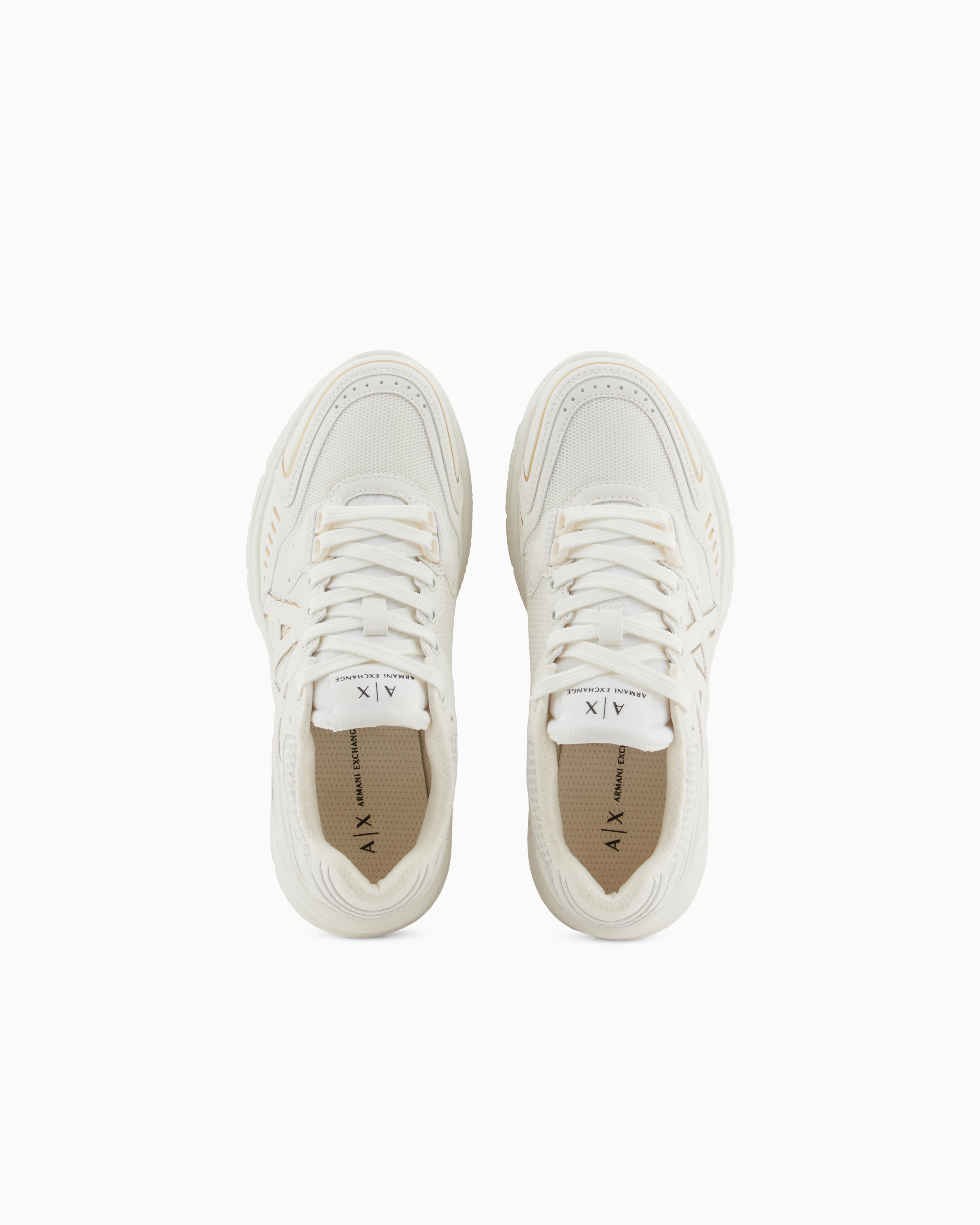 Chunky sneakers with contrasting inserts