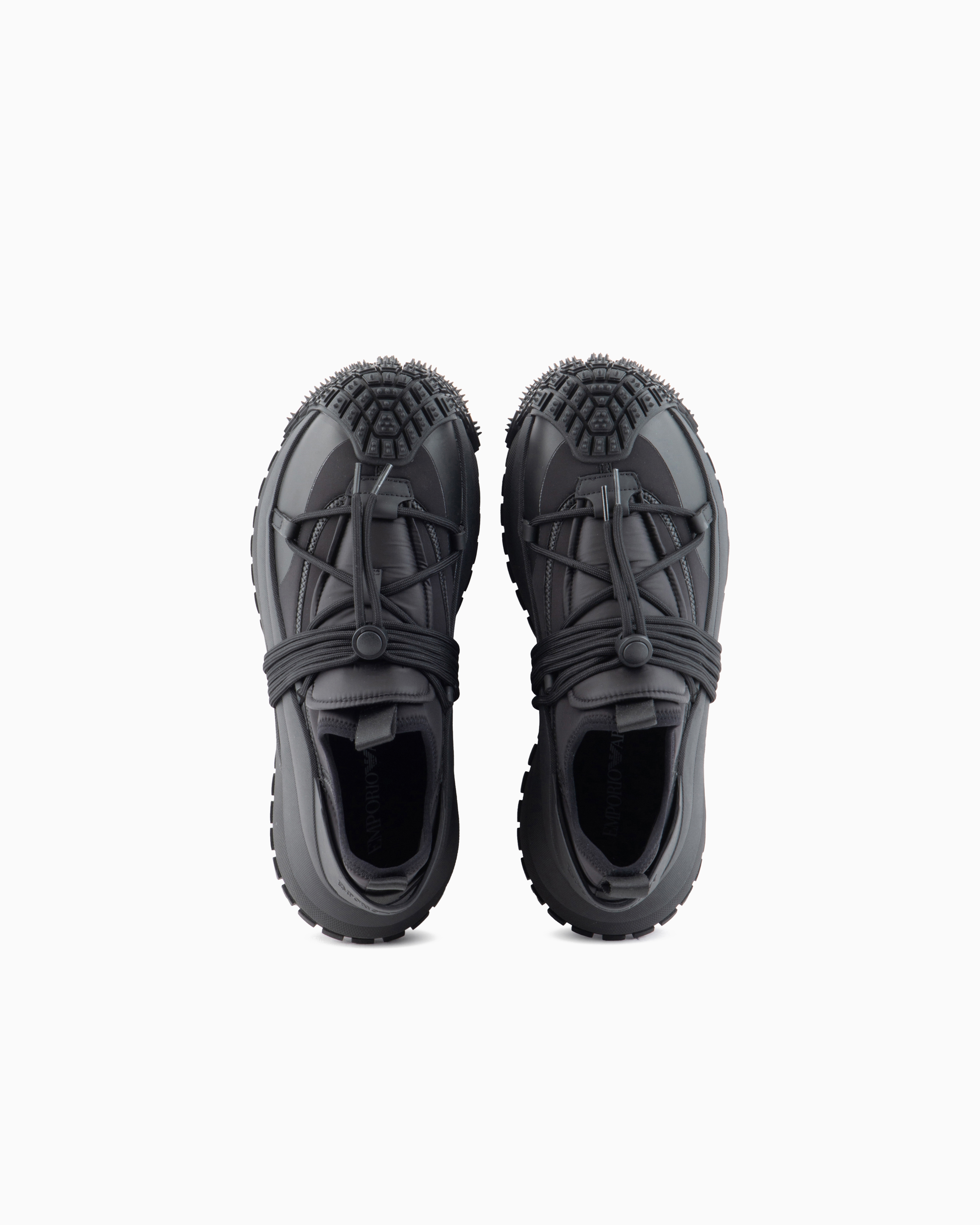 スニーカー ナイロン製 スキューバディテール＆ドローストリング