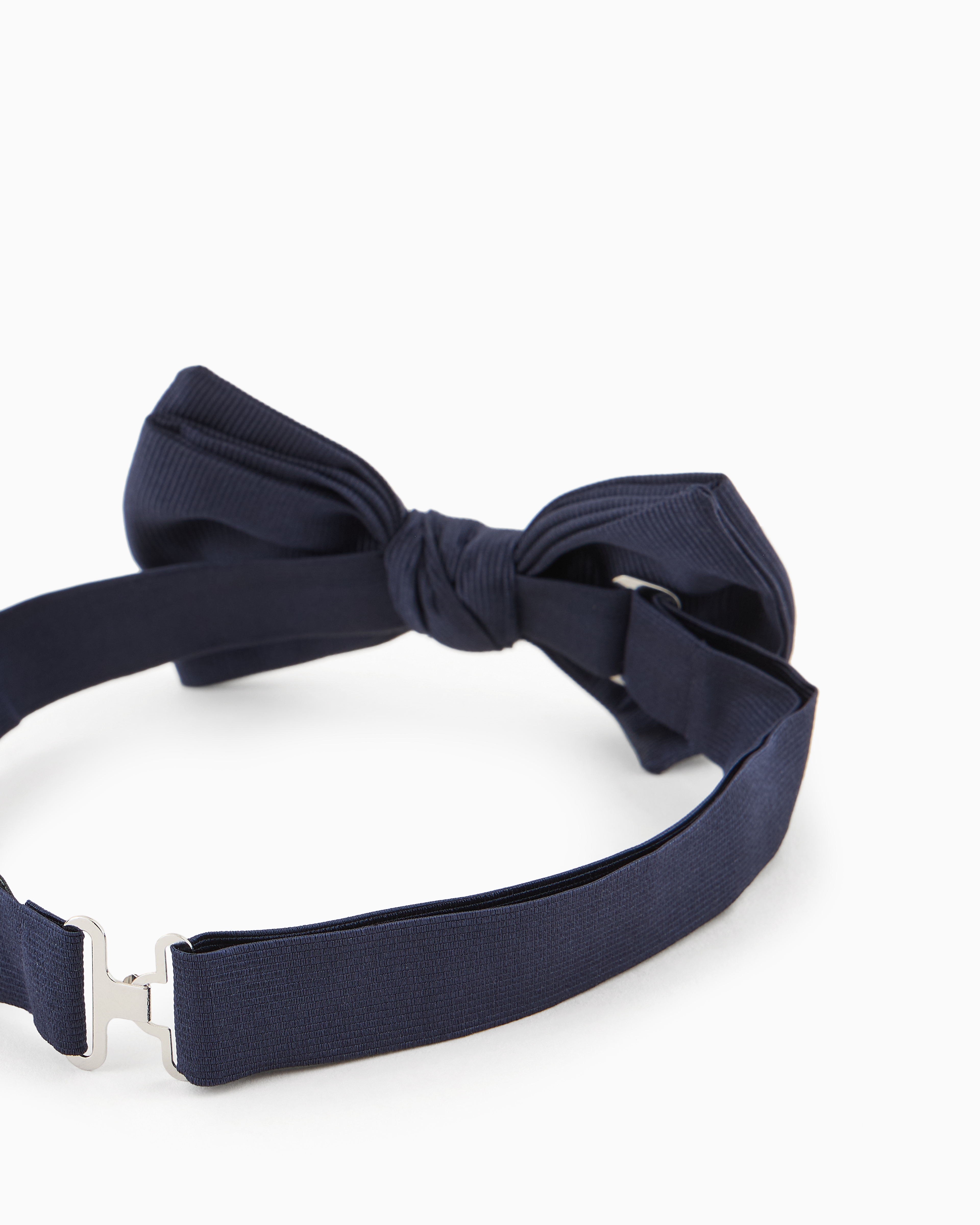 Pure silk knotted bow tie | Giorgio Armani