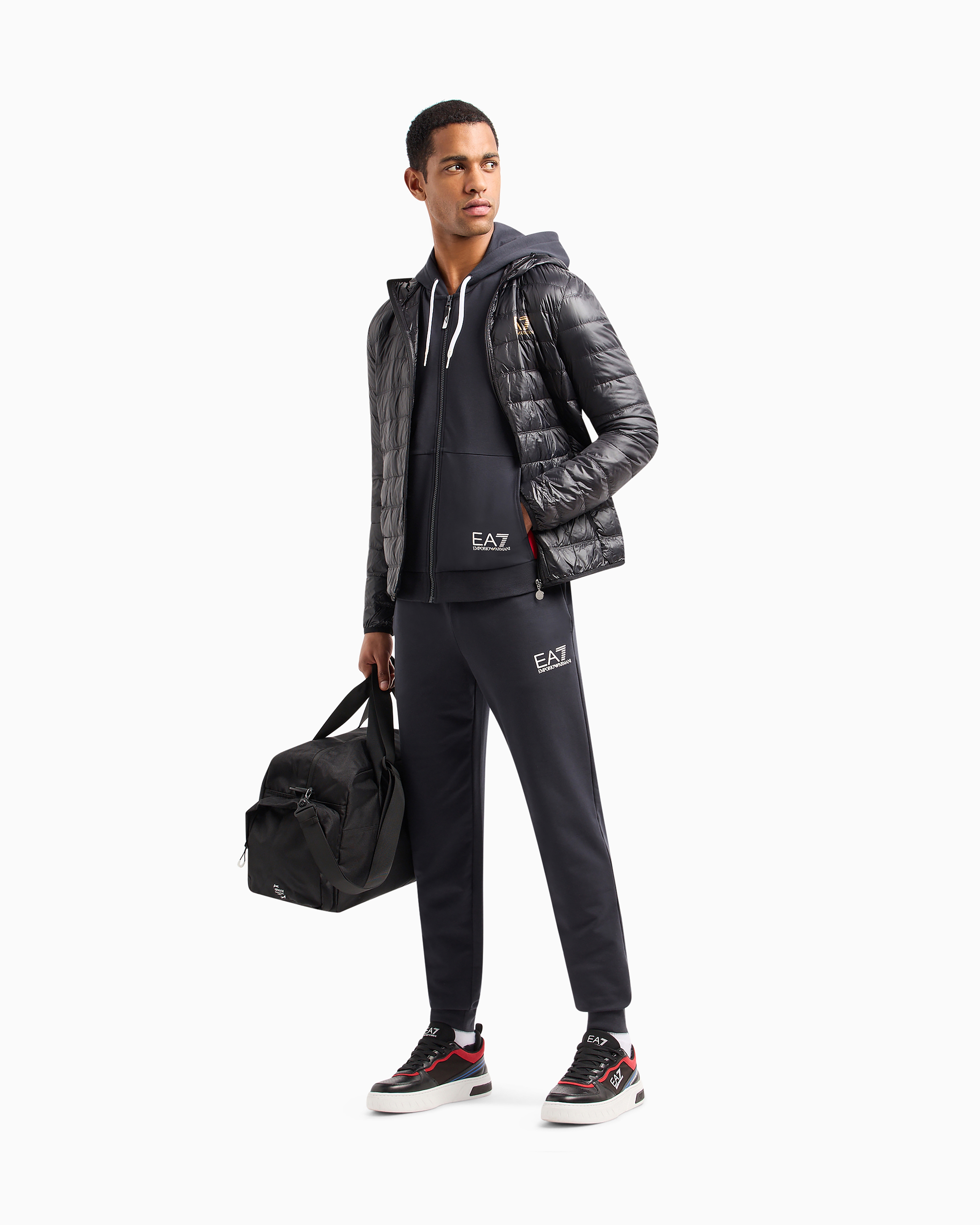 EMPORIO ARMANI フード付きジャケット Core Identity フード付きパッカブルパファージャケット | EA7