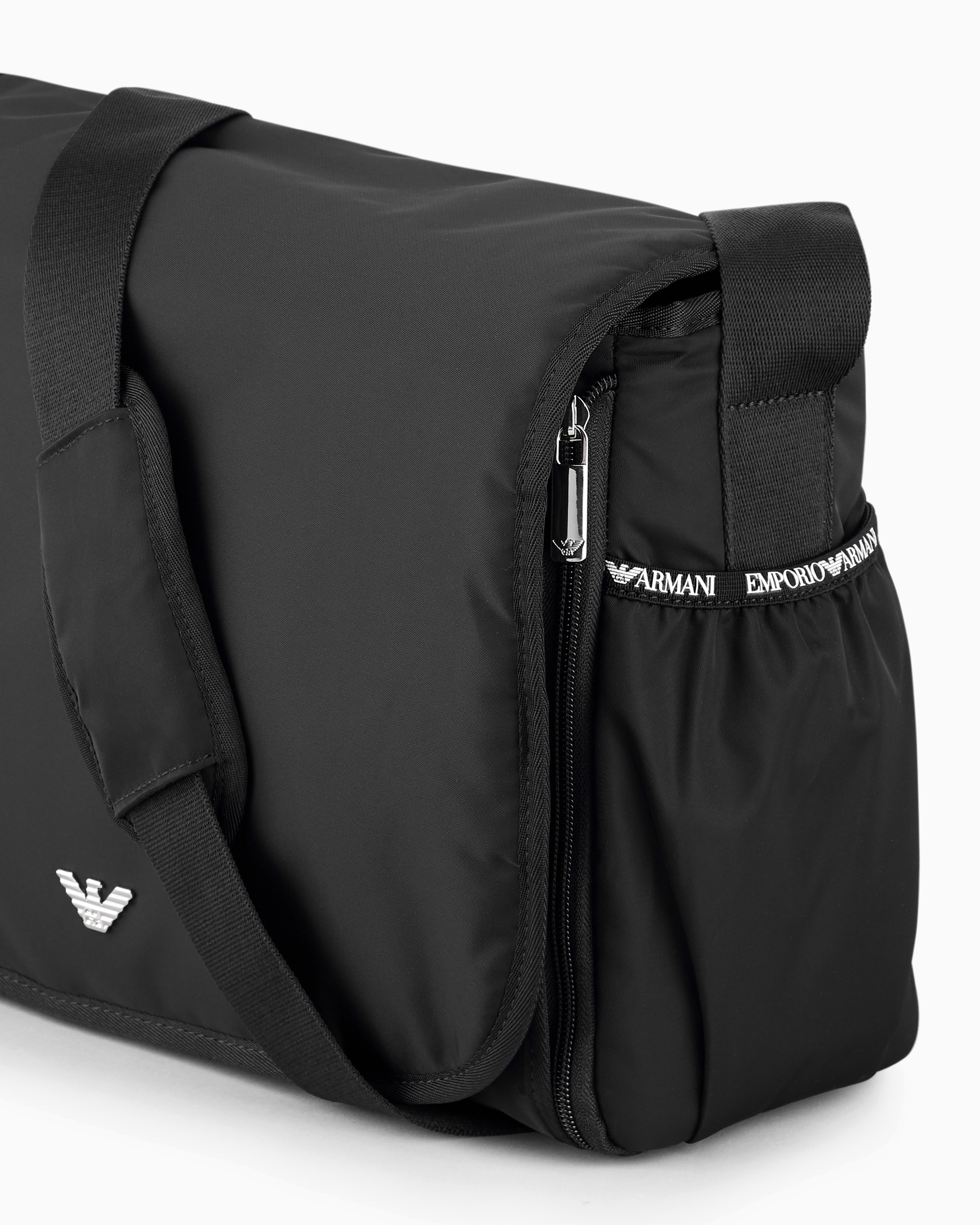 【国内入手困難】人気⭐️エンポリオアルマーニ⭐️マザーズ＆ファザーズバッグ undefined