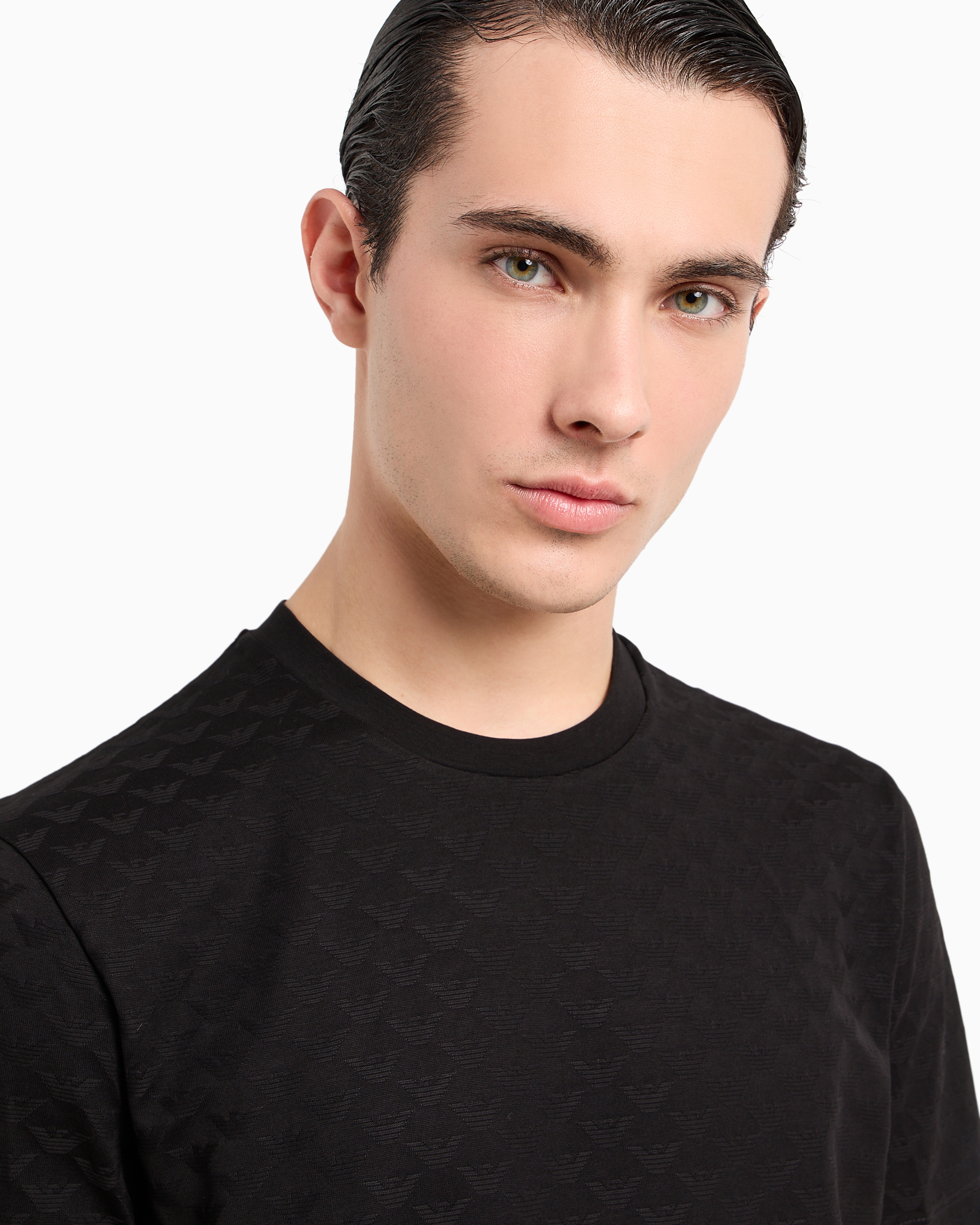 EMPORIO ARMANI✨高級感あふれるプリーツ 黒トップス M-L 8N1TL7_1JHWZ_0999_A_FW2025.jpg