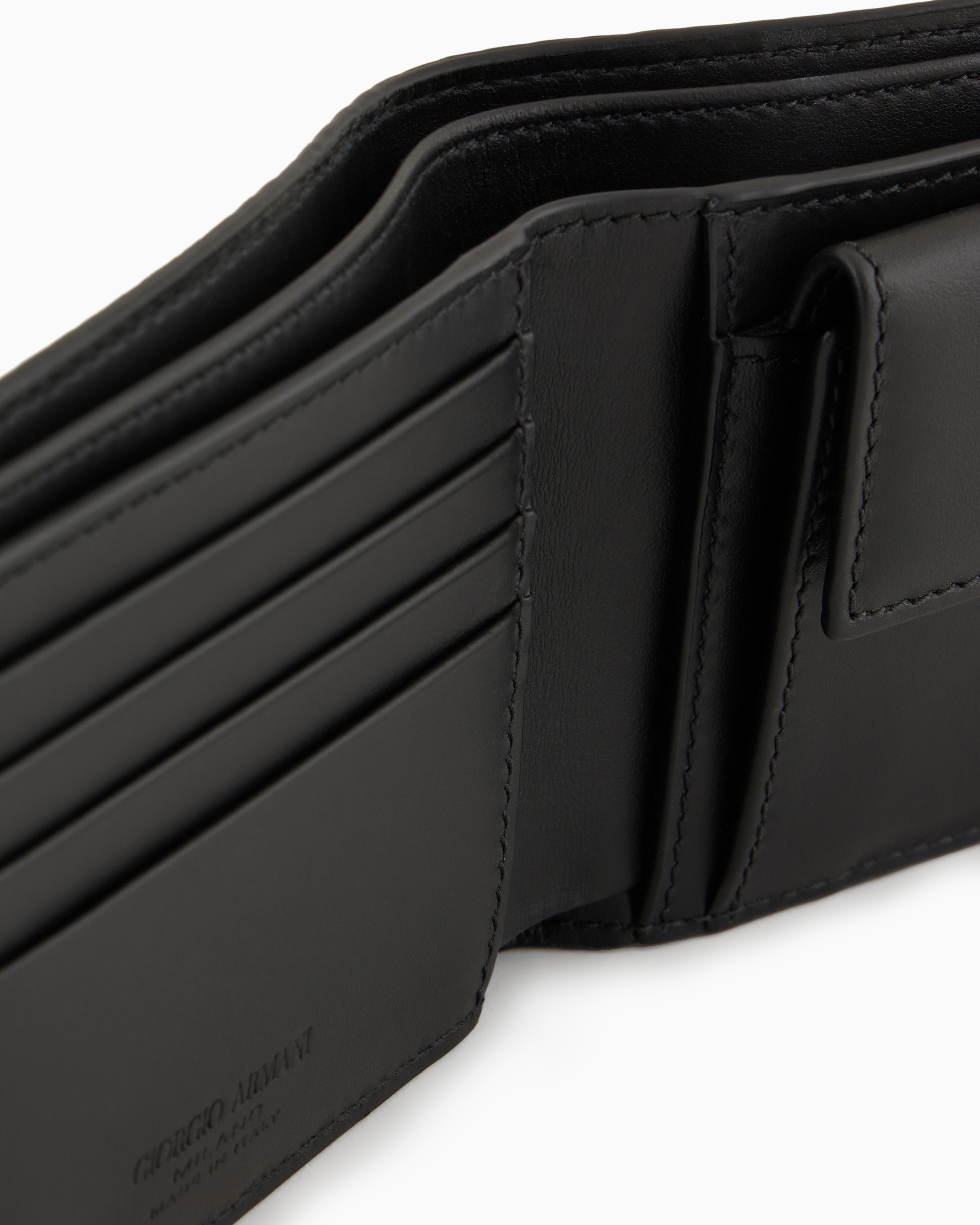 二つ折りウォレット エンボスレザー | Giorgio Armani