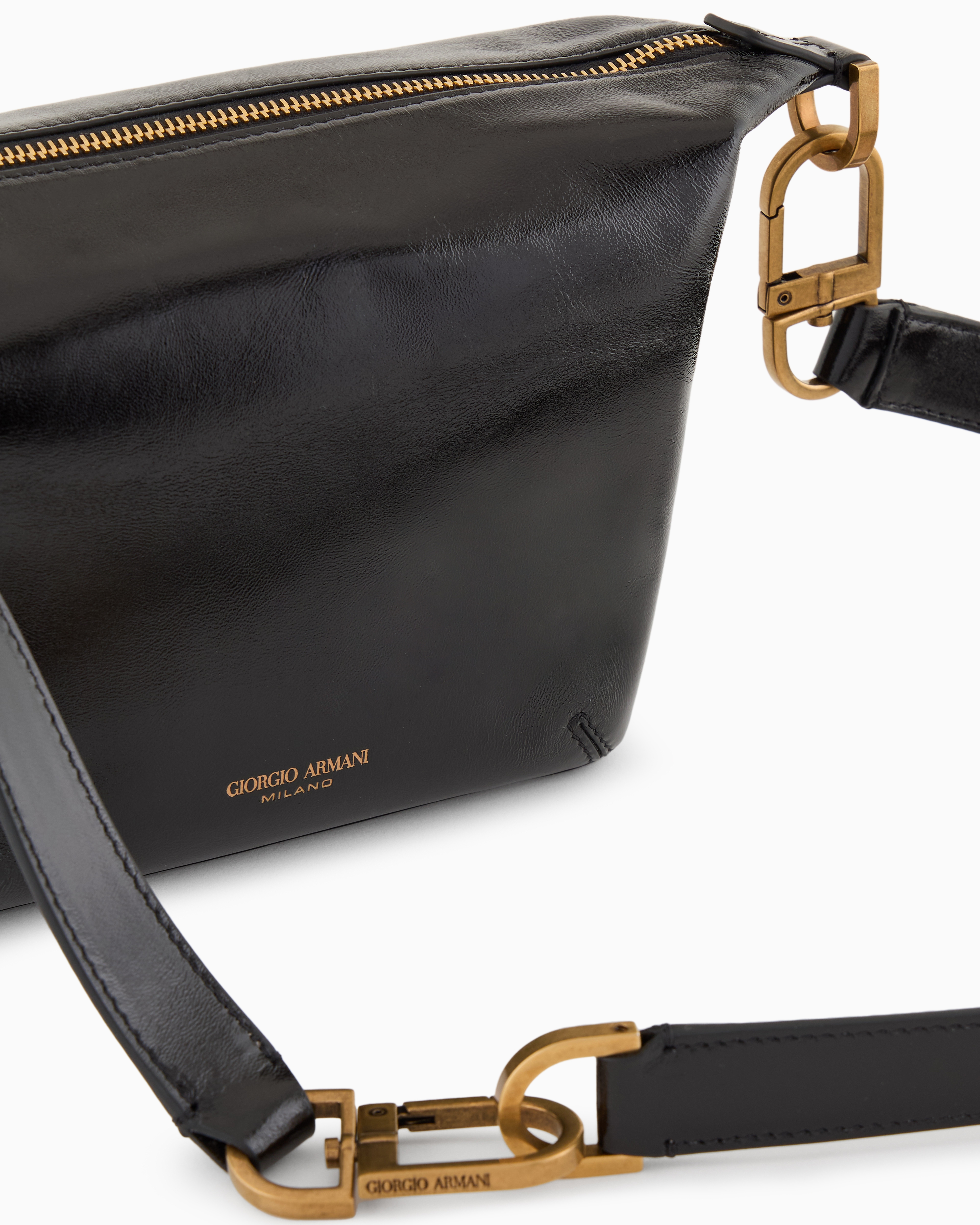 ウィメンズ ホーボーバッグ | 【公式】ジョルジオ アルマーニ