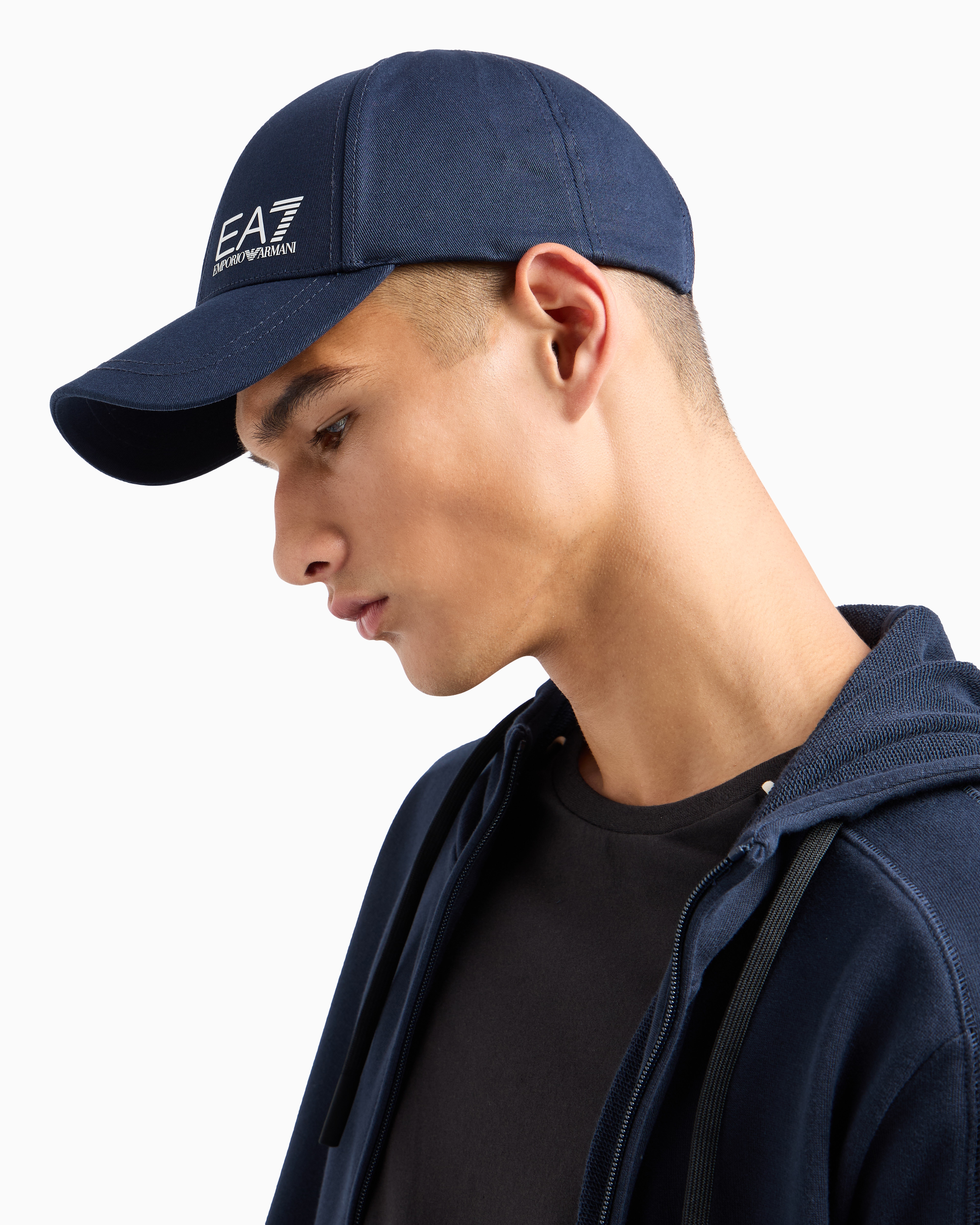 Ea7 Logo Cap In Breathable Cotton With Curved Visor Caps U In Navy Blue