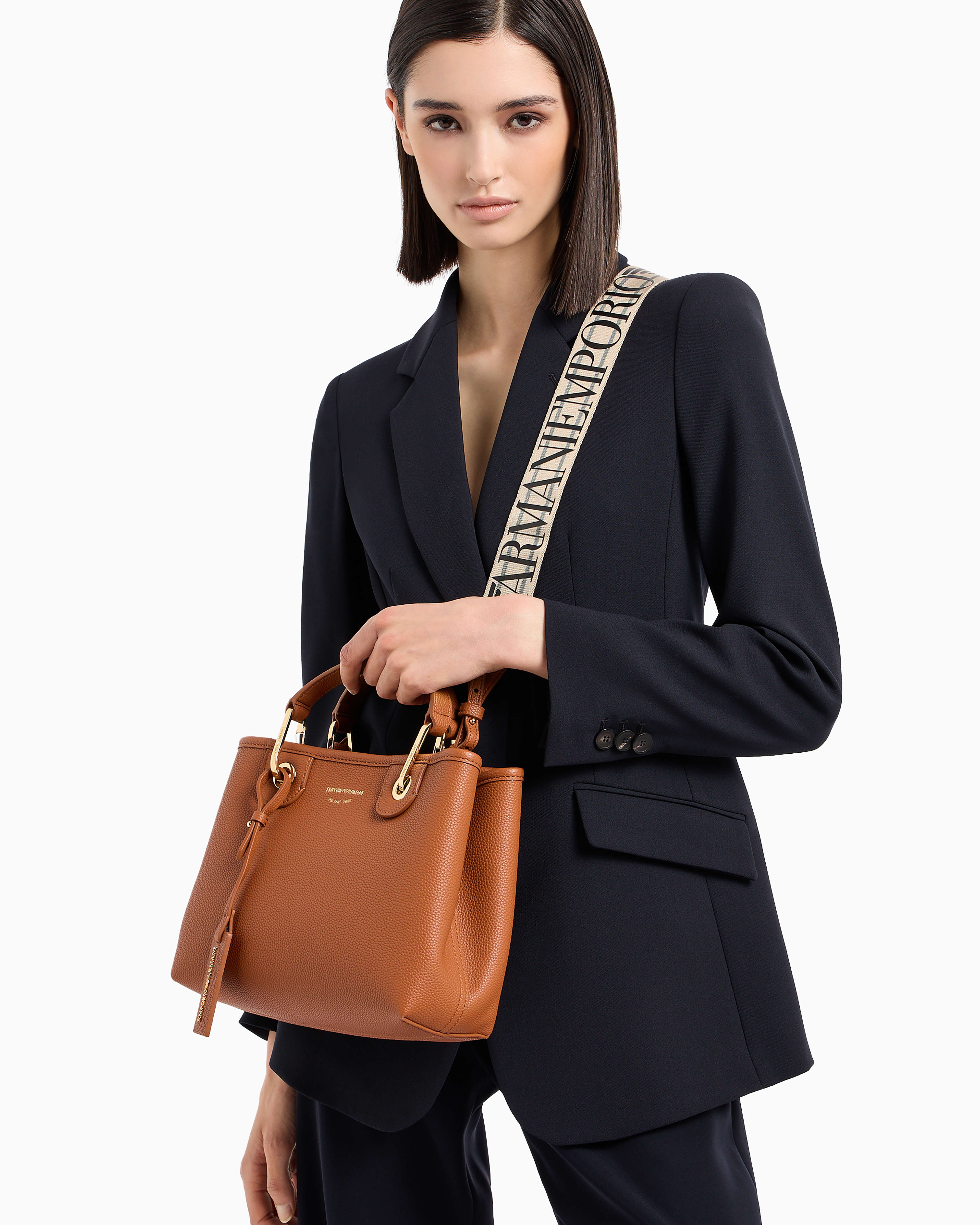 ⭐︎【超激レア×美品】Giorgio Armani ハンドバッグ ベロア ⭐︎【超激レア×美品】Giorgio Armani ハンドバッグ ベロア ⭐︎【超激