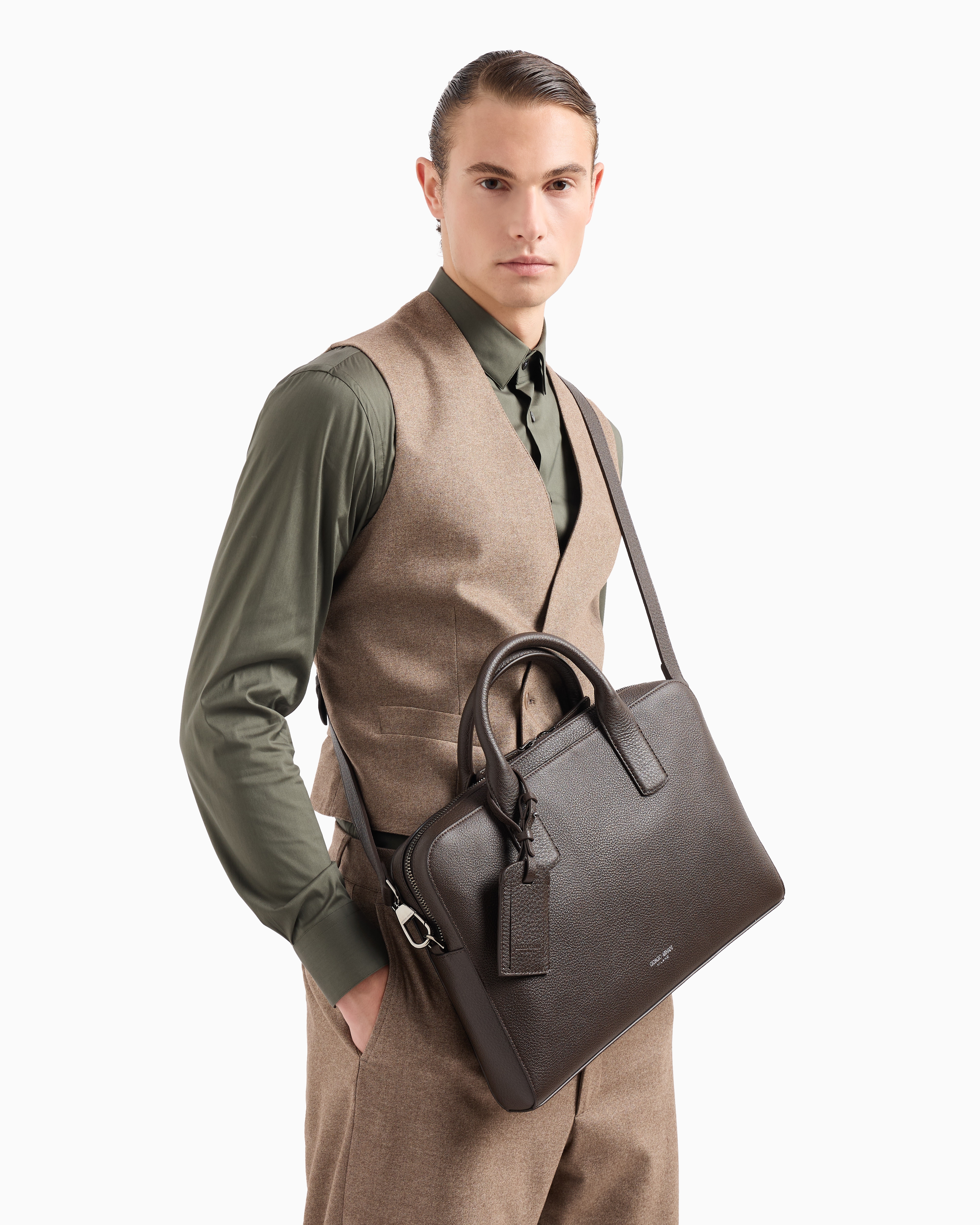 良品✨　GIORGIO ARMAIN アルマーニ　ブリーフケース　2way 総柄 良品✨ GIORGIO ARMAIN アルマーニ ブリーフケース 2way 総柄