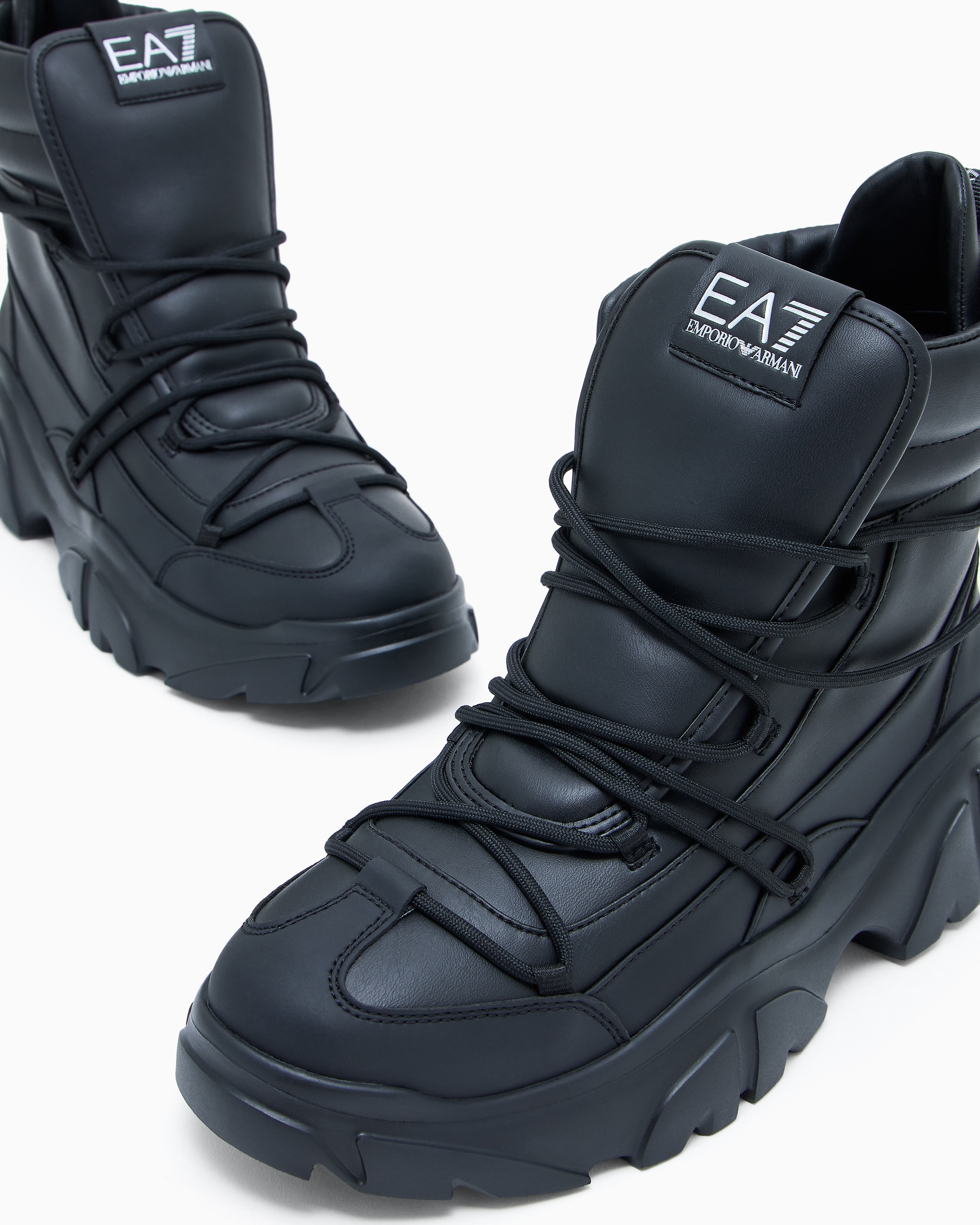 7X000335_AF18611_MC061_A_FW202