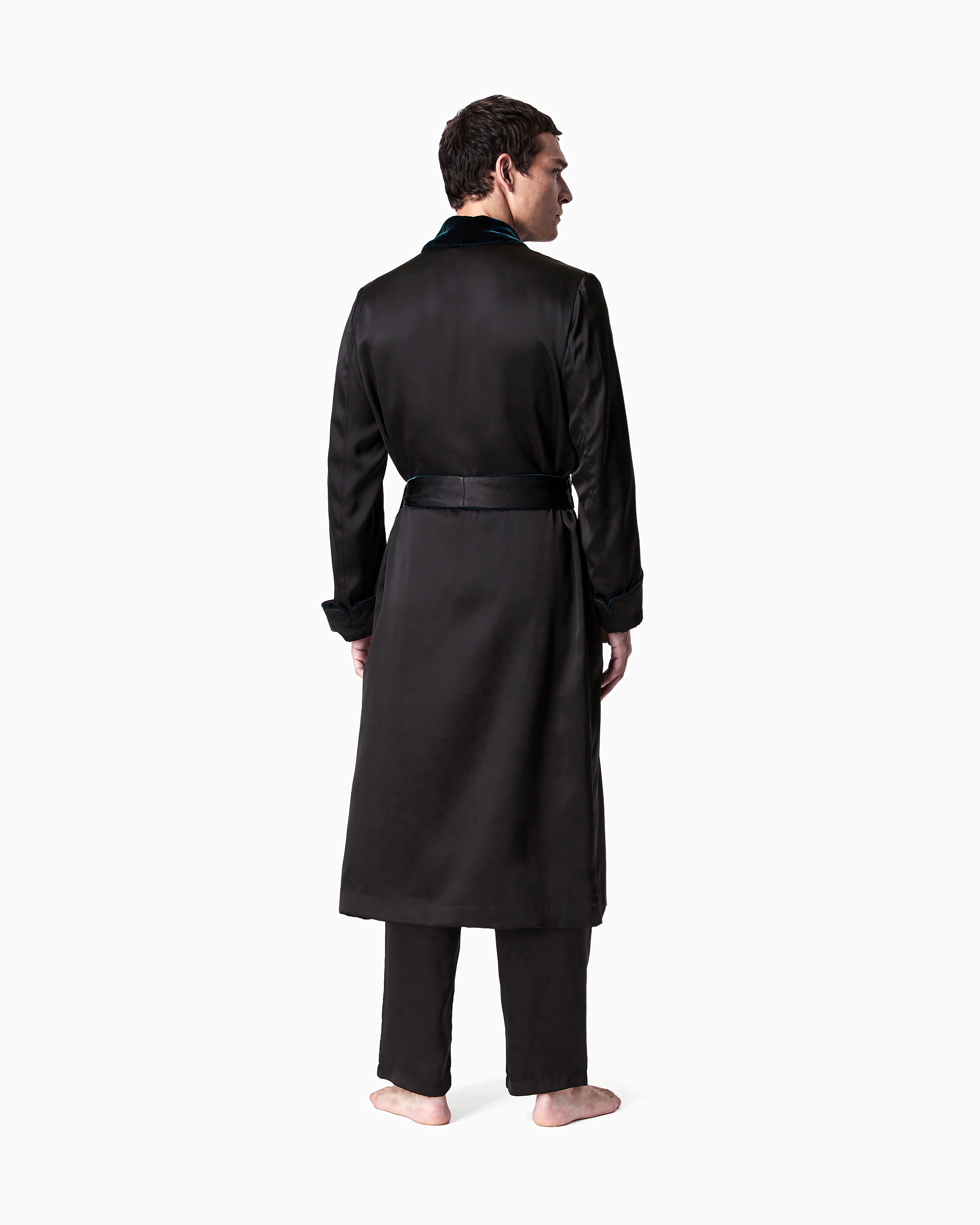 Vestaglia in seta con monogramma