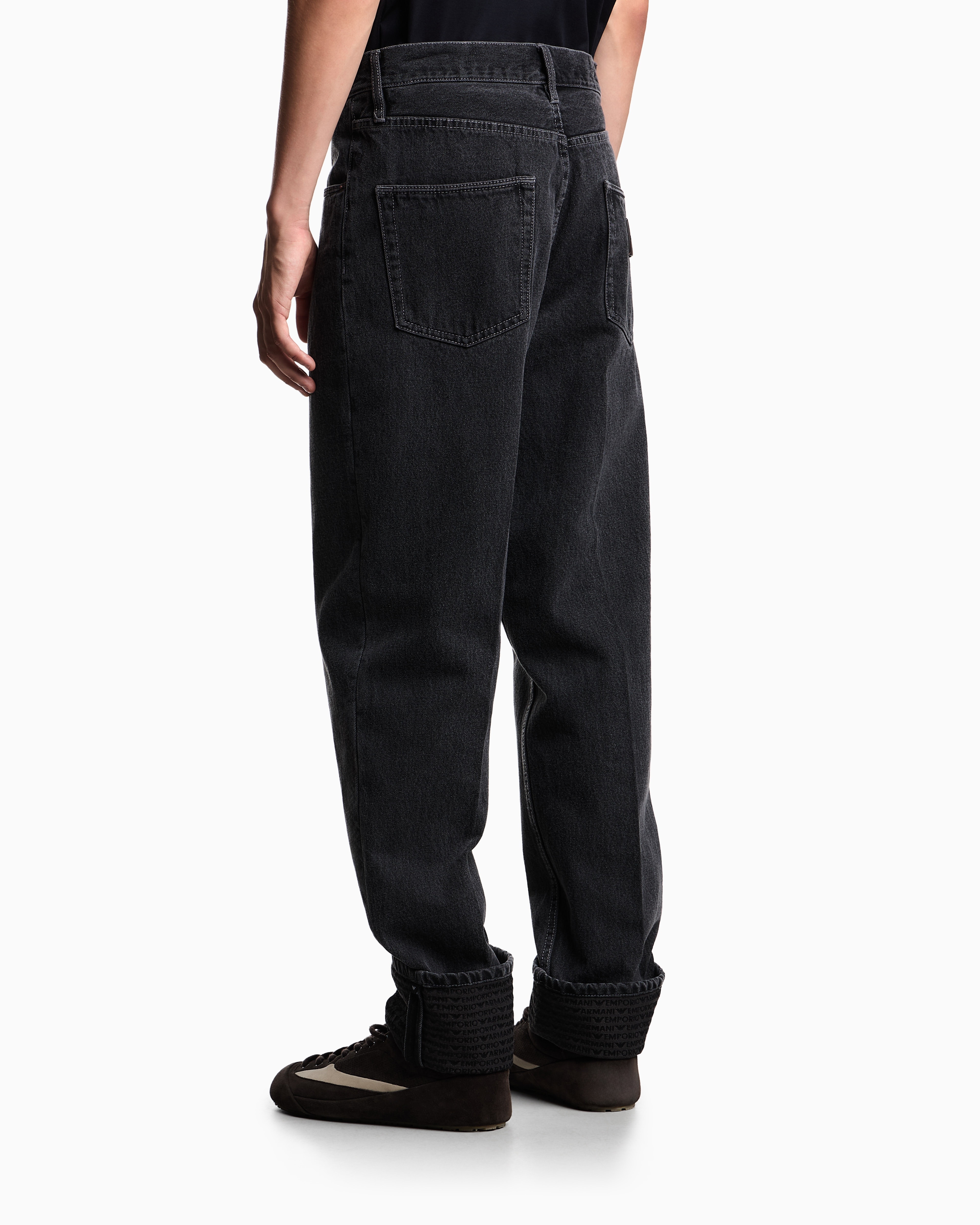 EM000664_AF17812_M8001_R_FW202