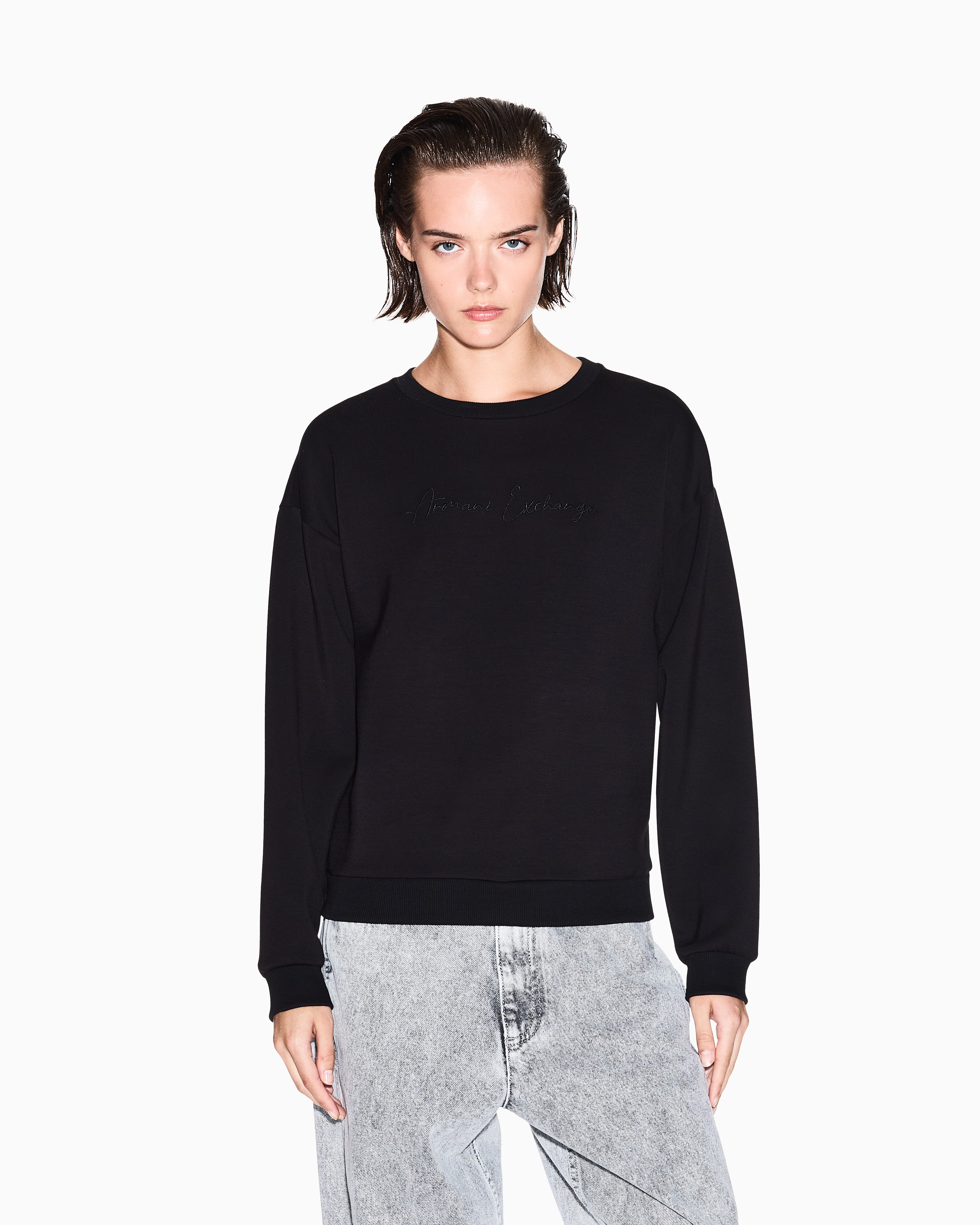 Basic crewneck sweatshirt