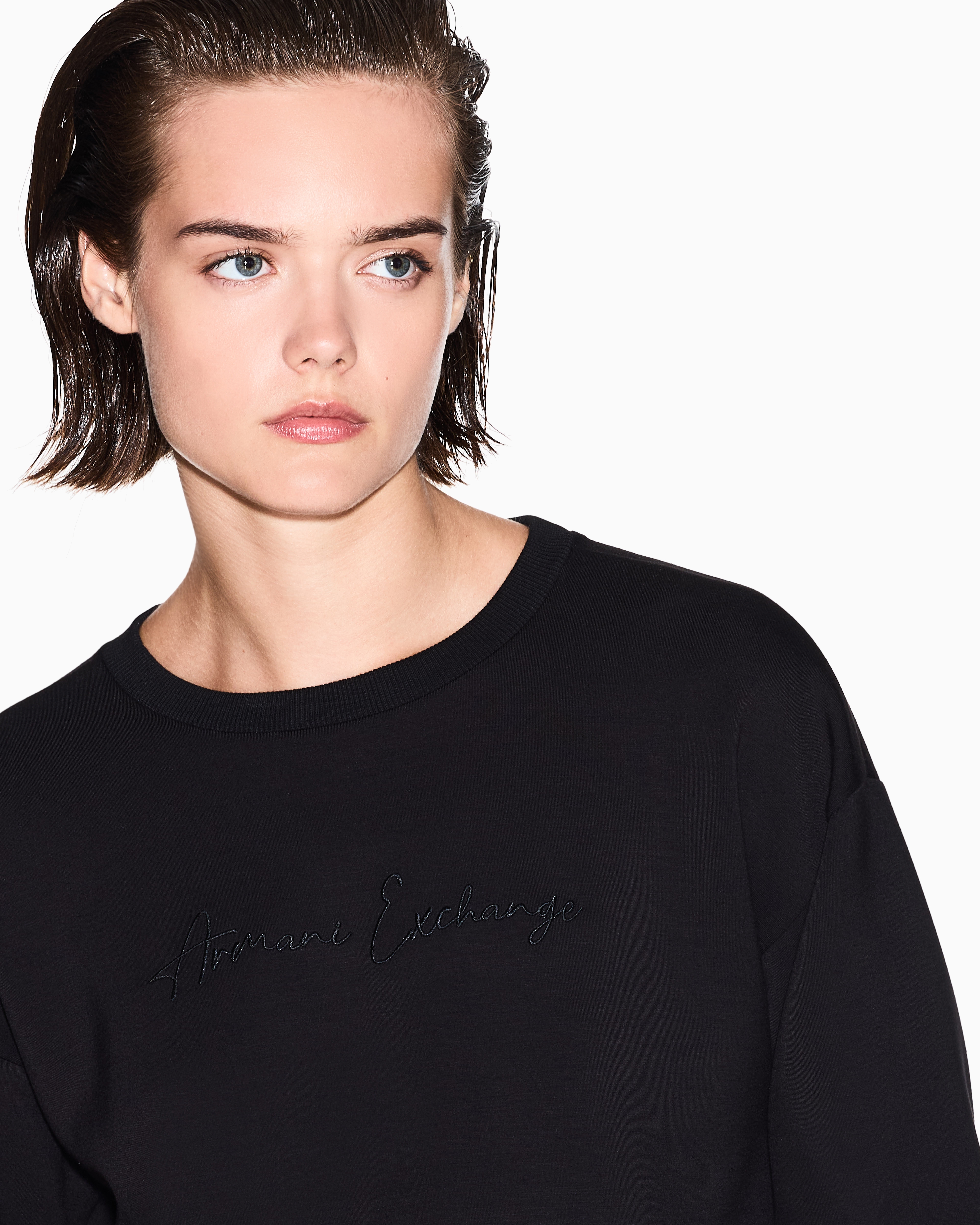 Basic crewneck sweatshirt