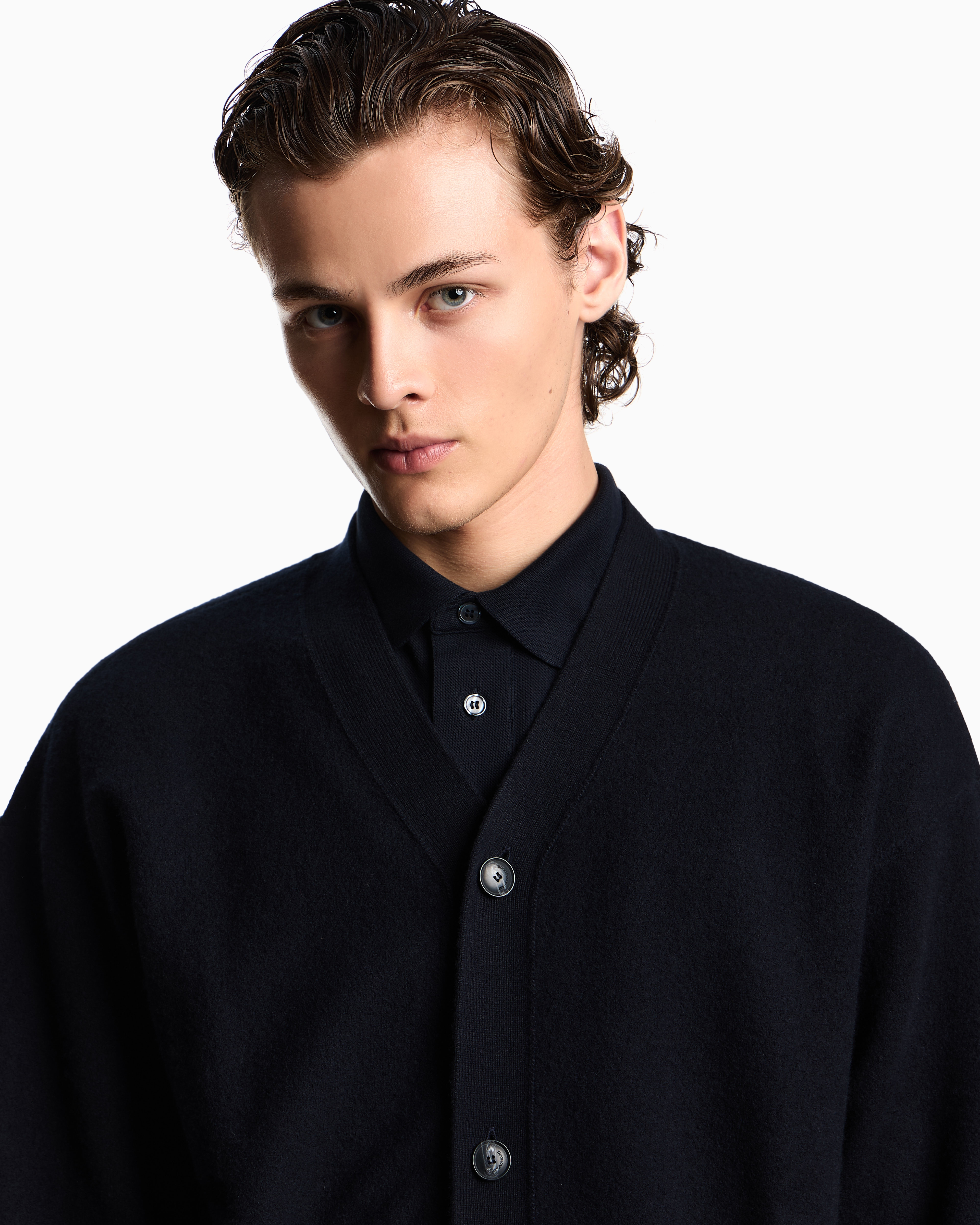 Vネックカーディガン バージンウール プラッシュニット | Emporio Armani