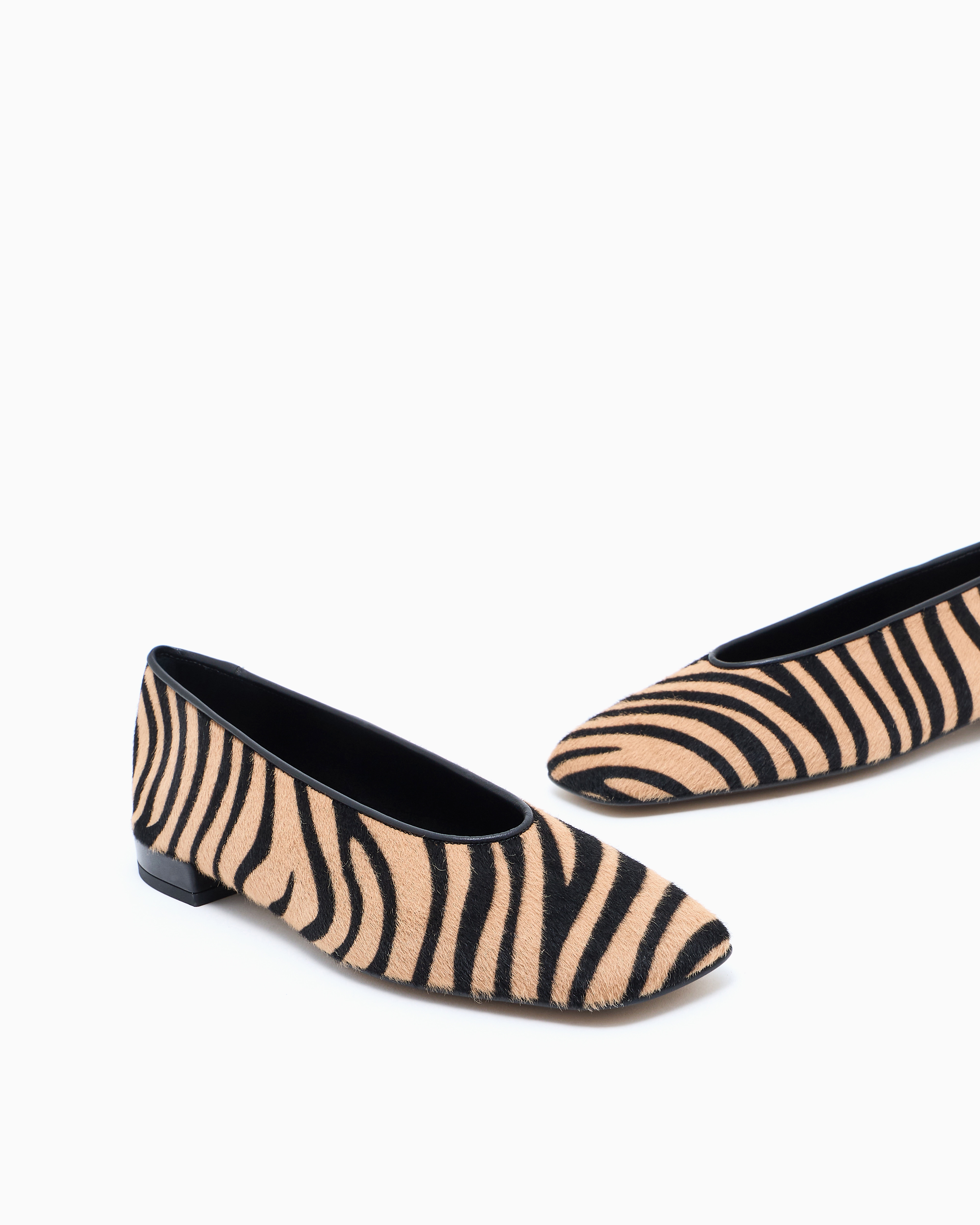 Giorgio Armani Ballerines In Multi