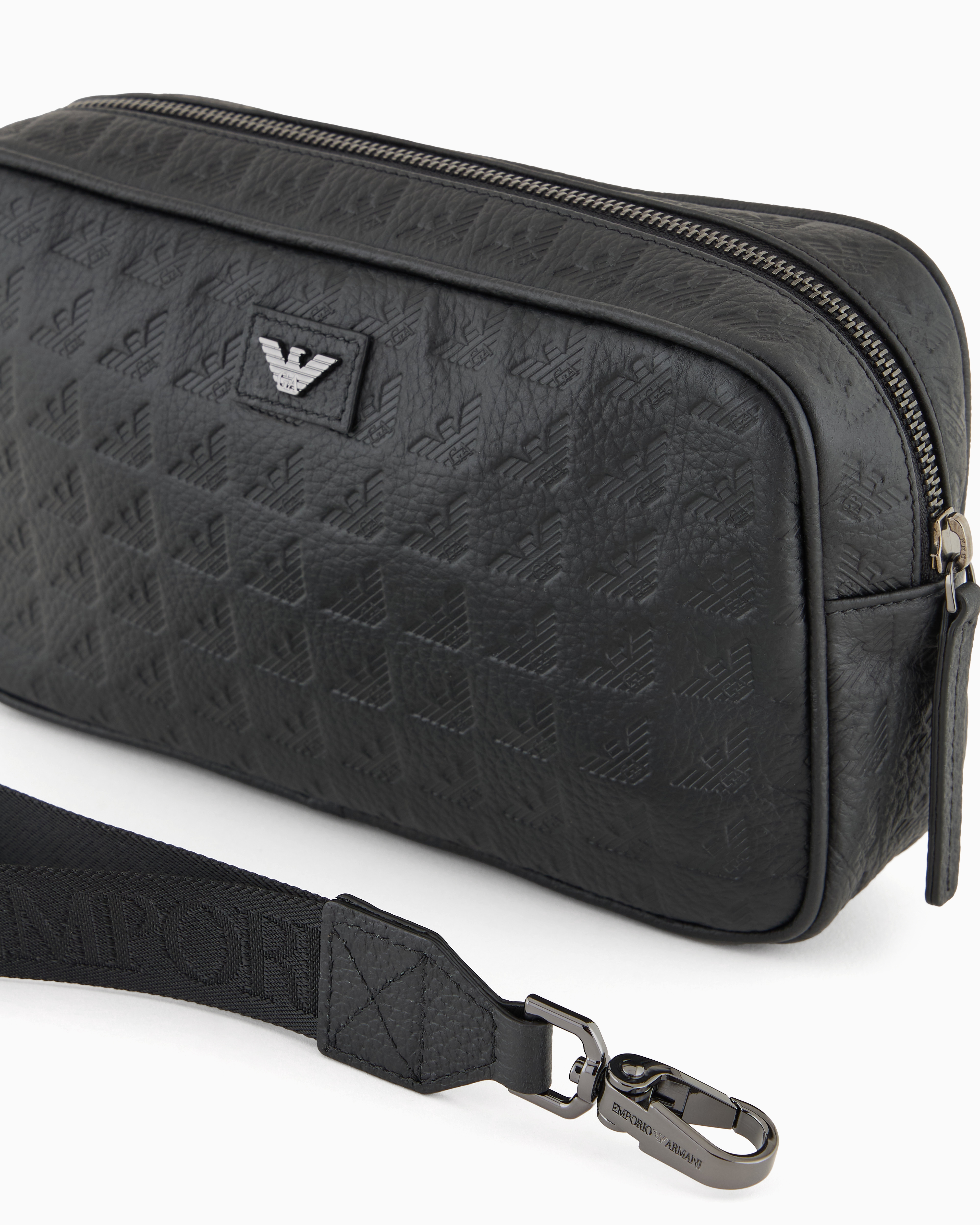 EM001738_AF14774_UC001_A_SS202