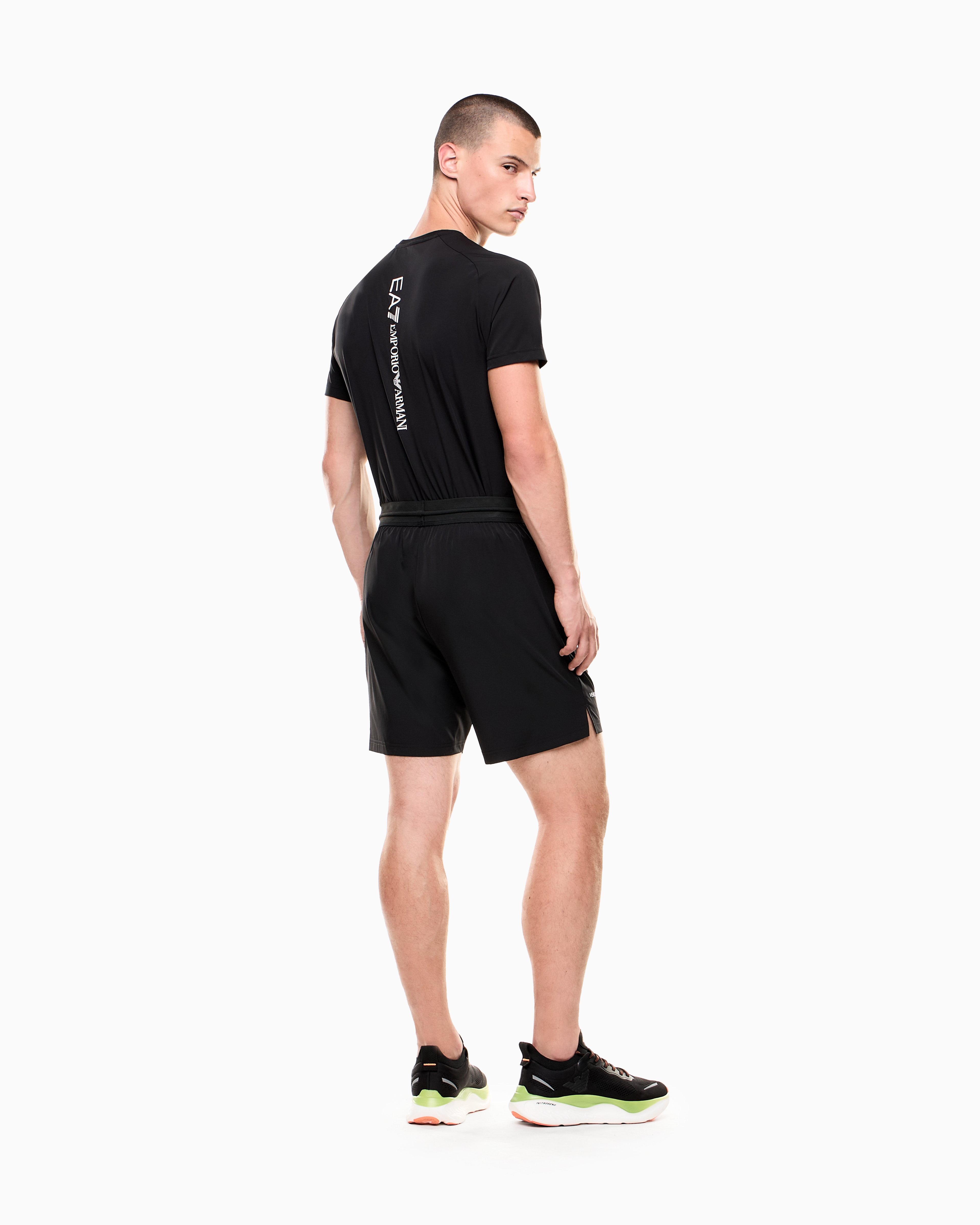 ウォーキング・ランニングウェア EA7 EMPORIO ARMANI jersey set up Synergy. Discover the EA7 Spring Summer 2025 Collection via