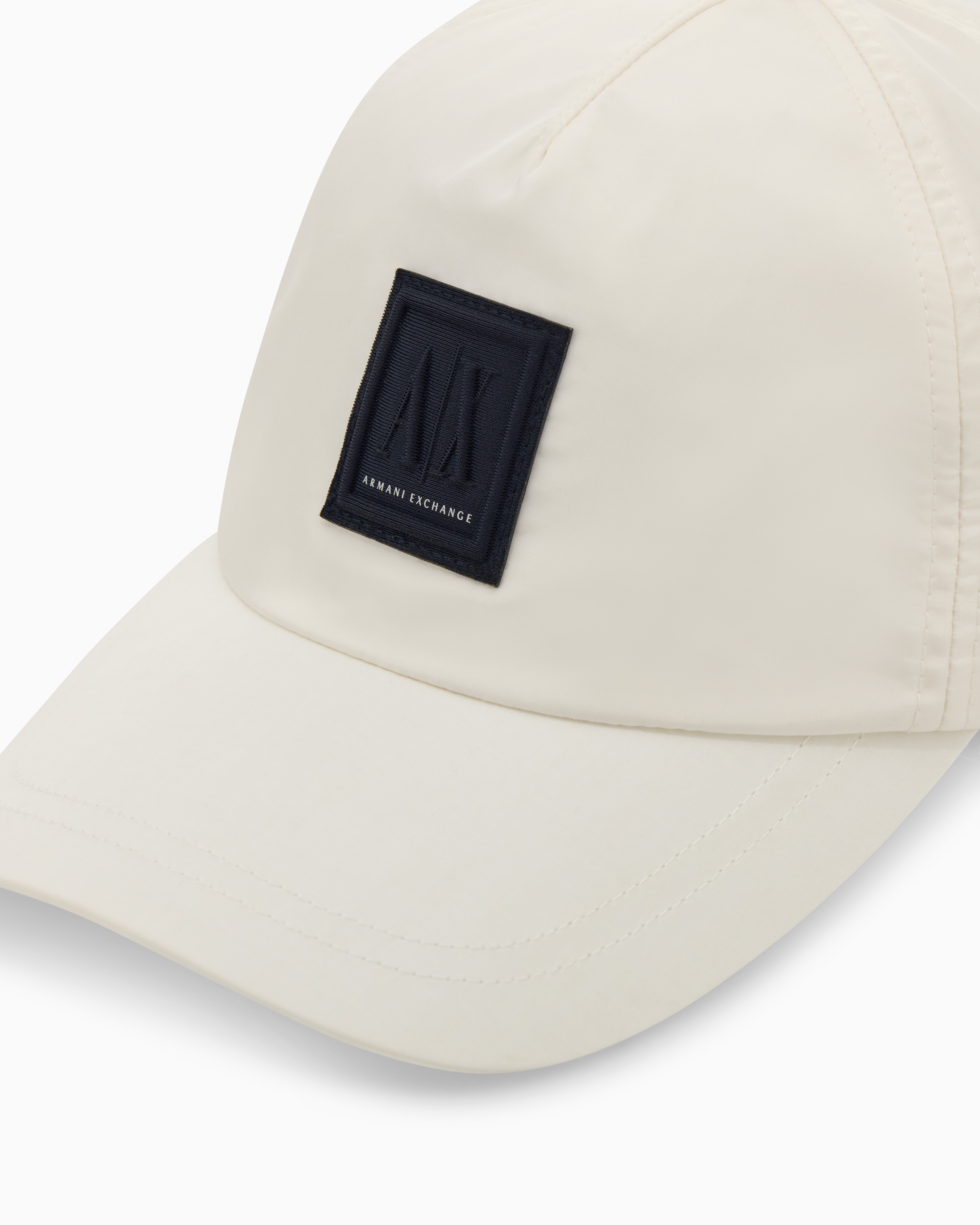 Hat in technical fabric