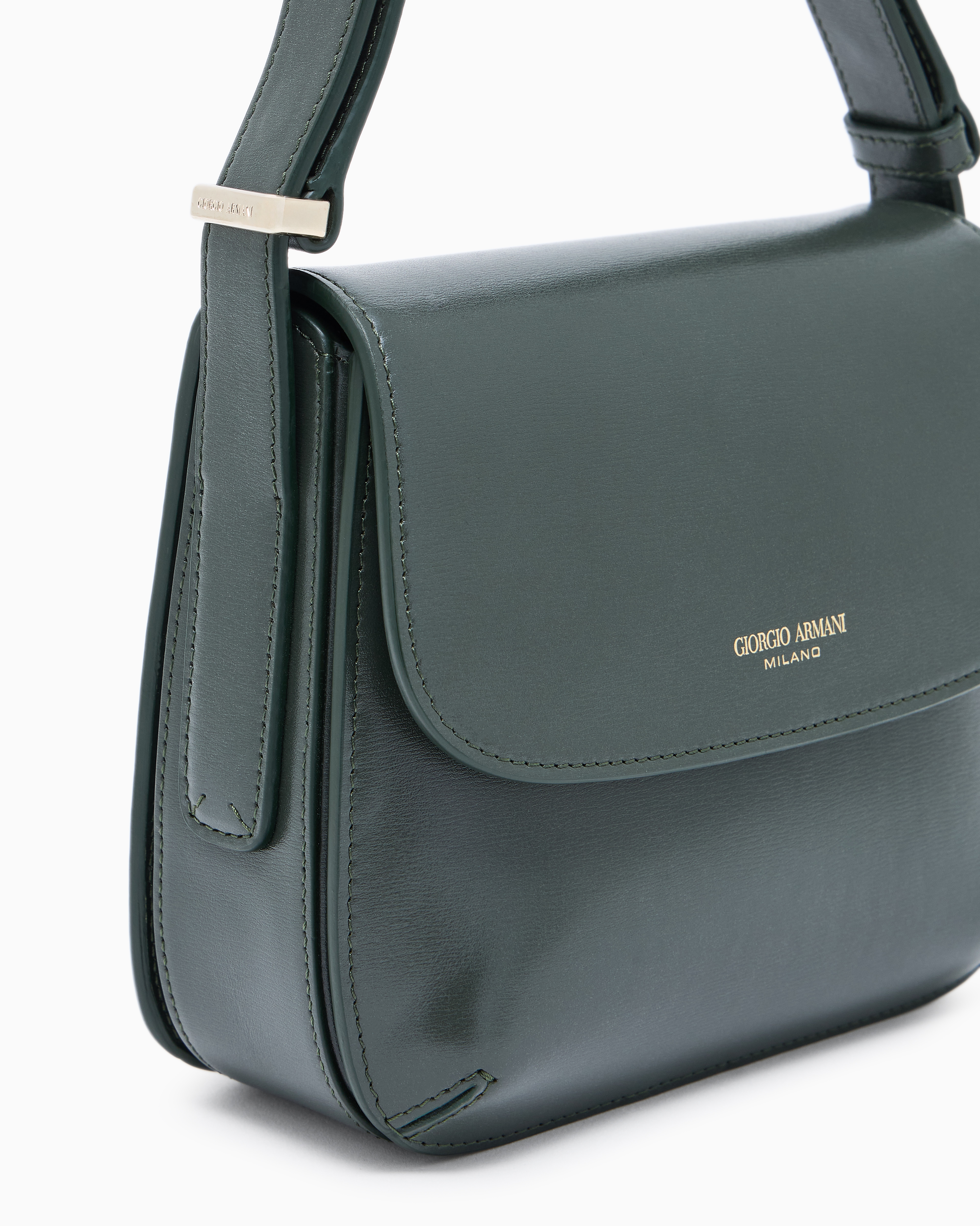 Giorgio Armani ジョルジオアルマーニ　ショルダーバッグ ジョルジオ・アルマーニ(Giorgio Armani) レディース レザー