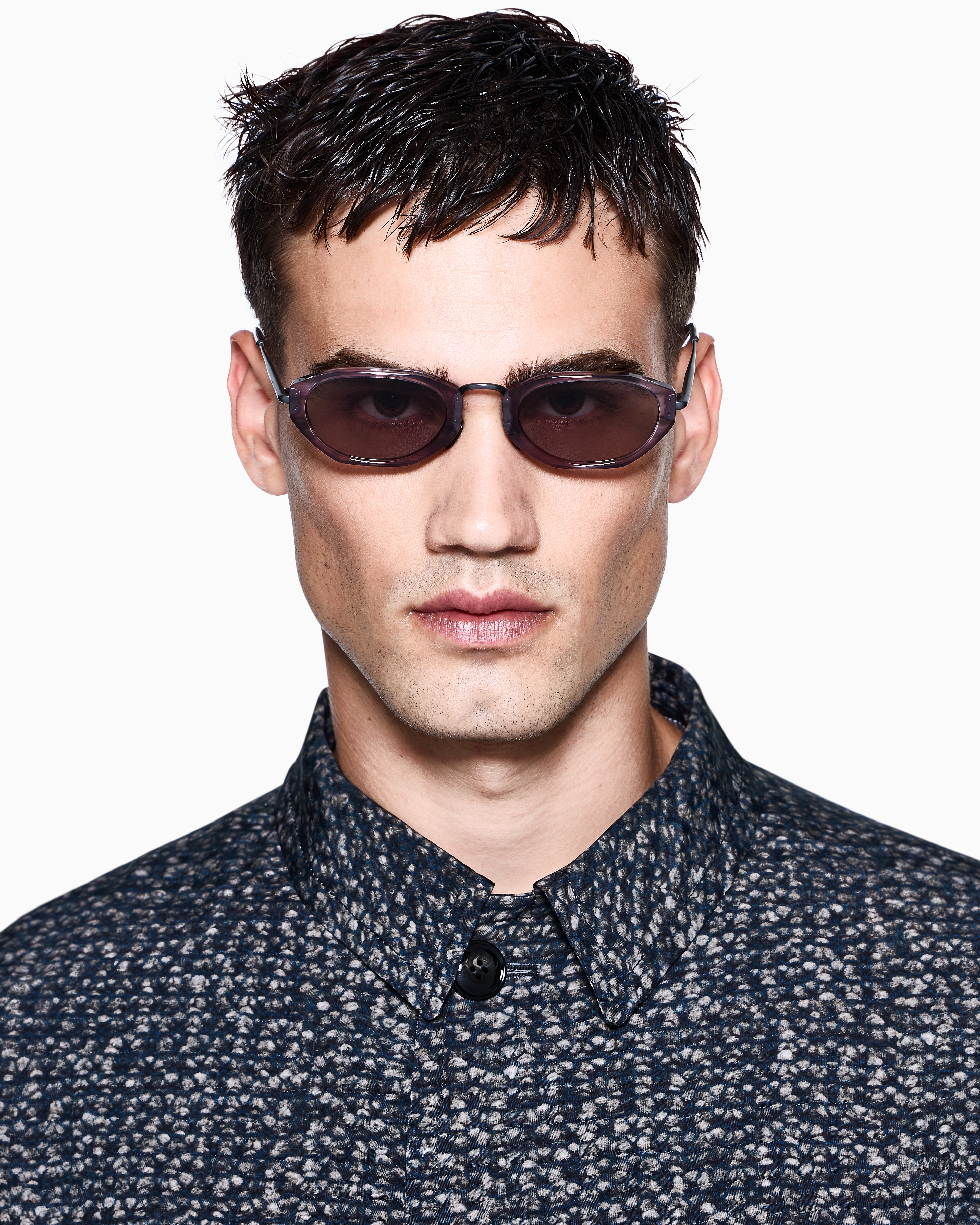 Giorgio Armani Lunettes De Soleil Hexagonales In Neutral