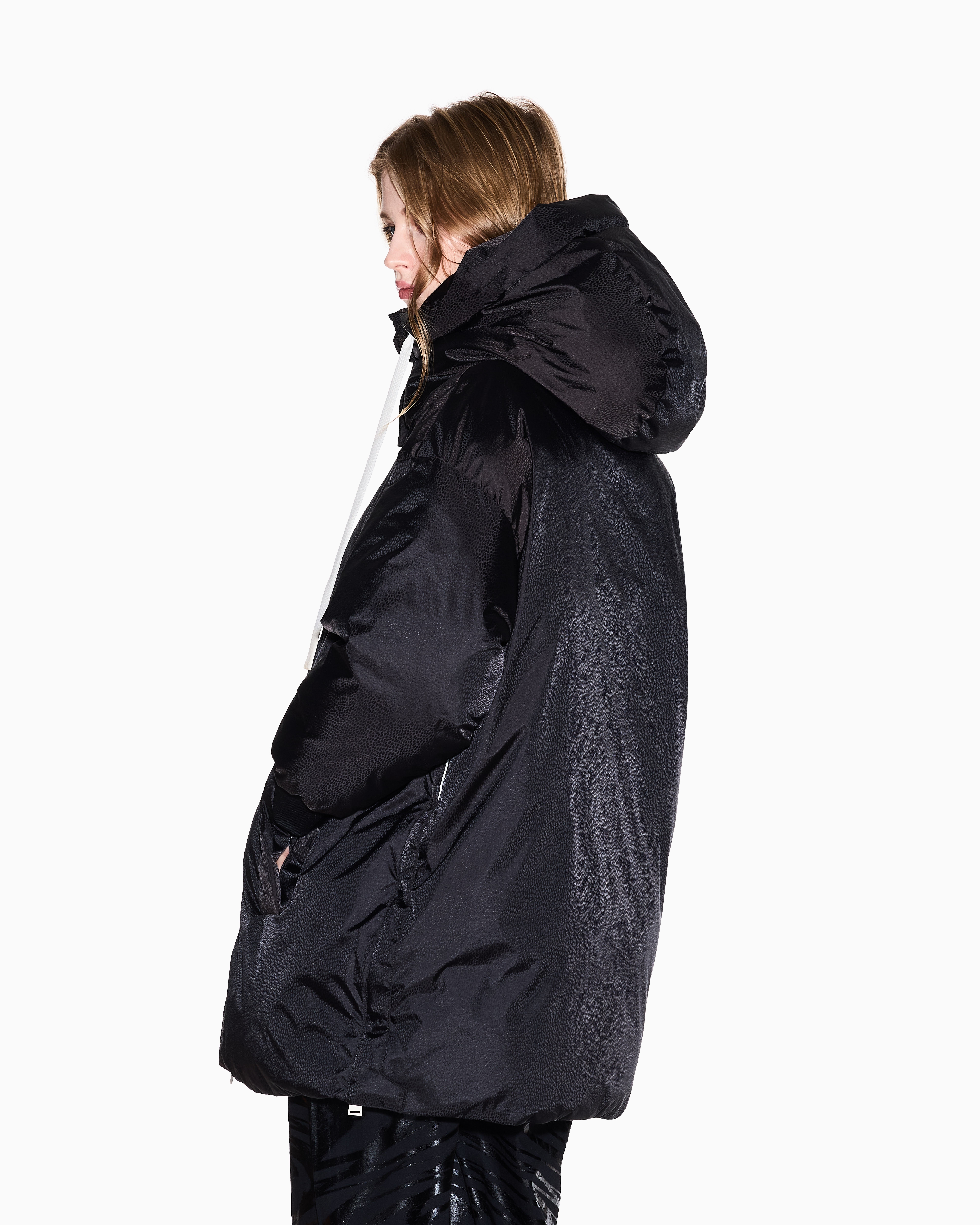 【未使用タグ付き】アルマーニエクスチェンジ シャイニー パファーコート フーディ 未使用タグ付き】アルマーニエクスチェンジ シャイニー パファー