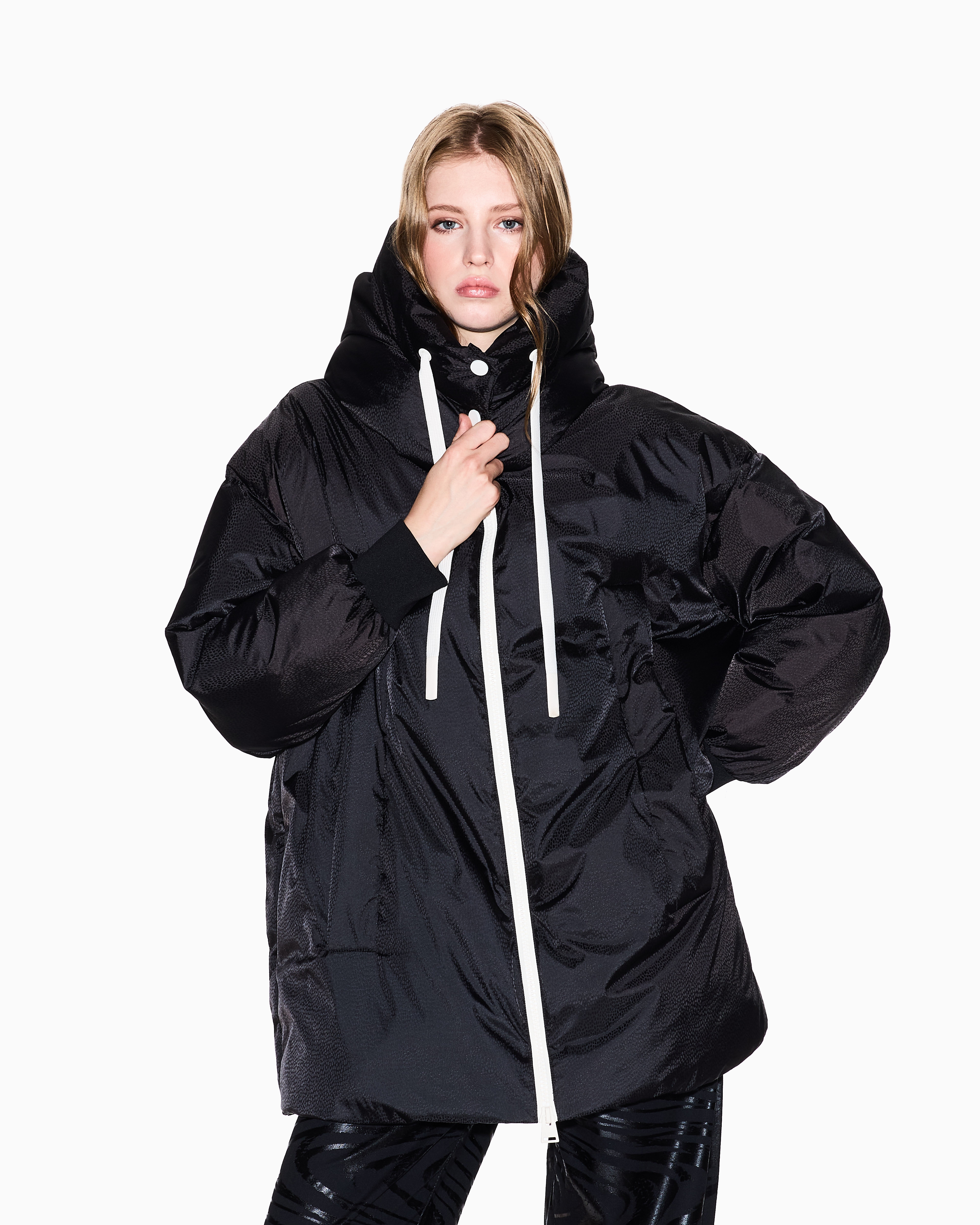 archive ARMANI ブラック　XL プレートロゴ　ダウンジャケット undefined