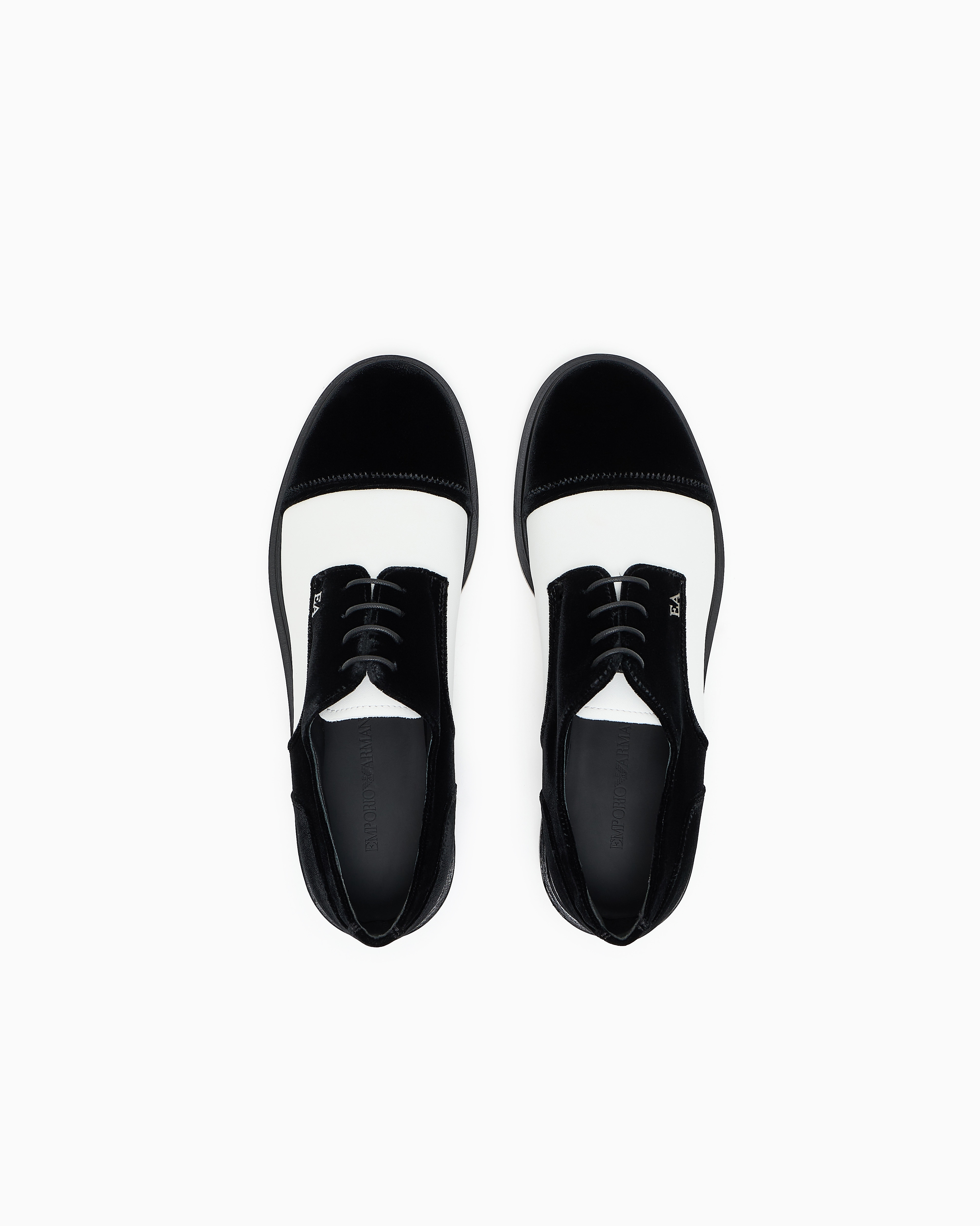Emporio Armani Brogues Aus Samt Mit Nappa-details In Black