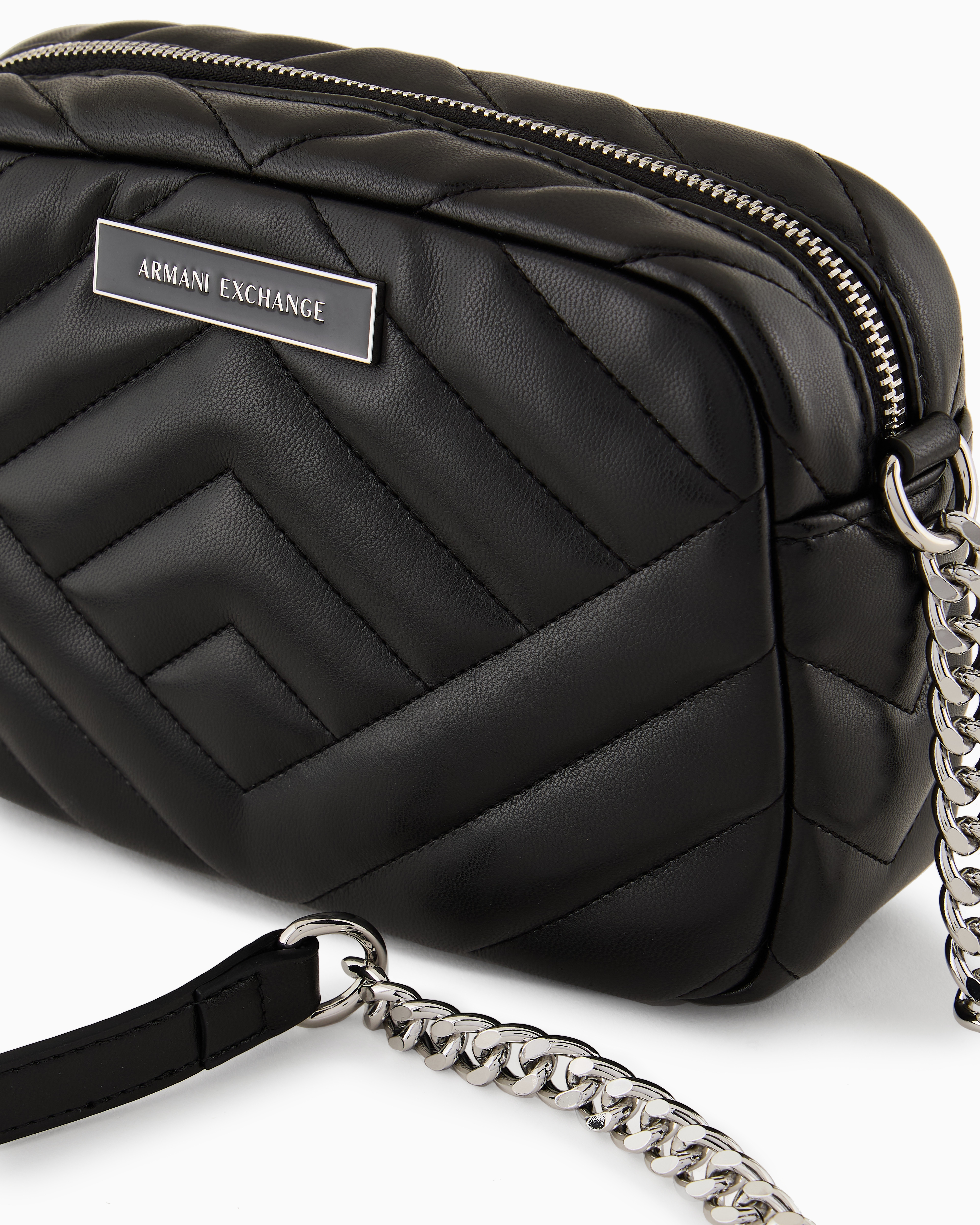 Quilted shoulder bag with chain strap