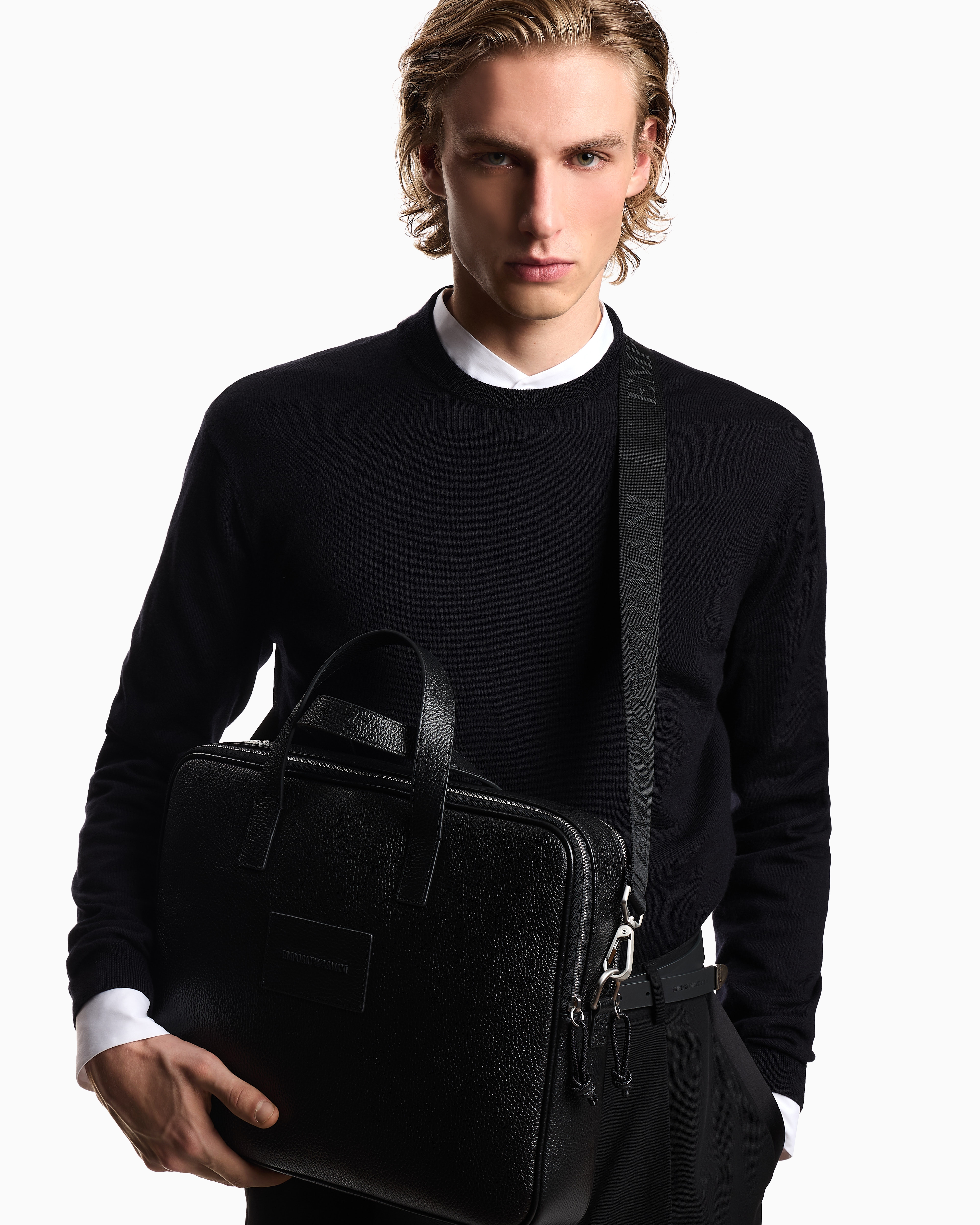 ビジネスバッグ タンブルレザー | Emporio Armani