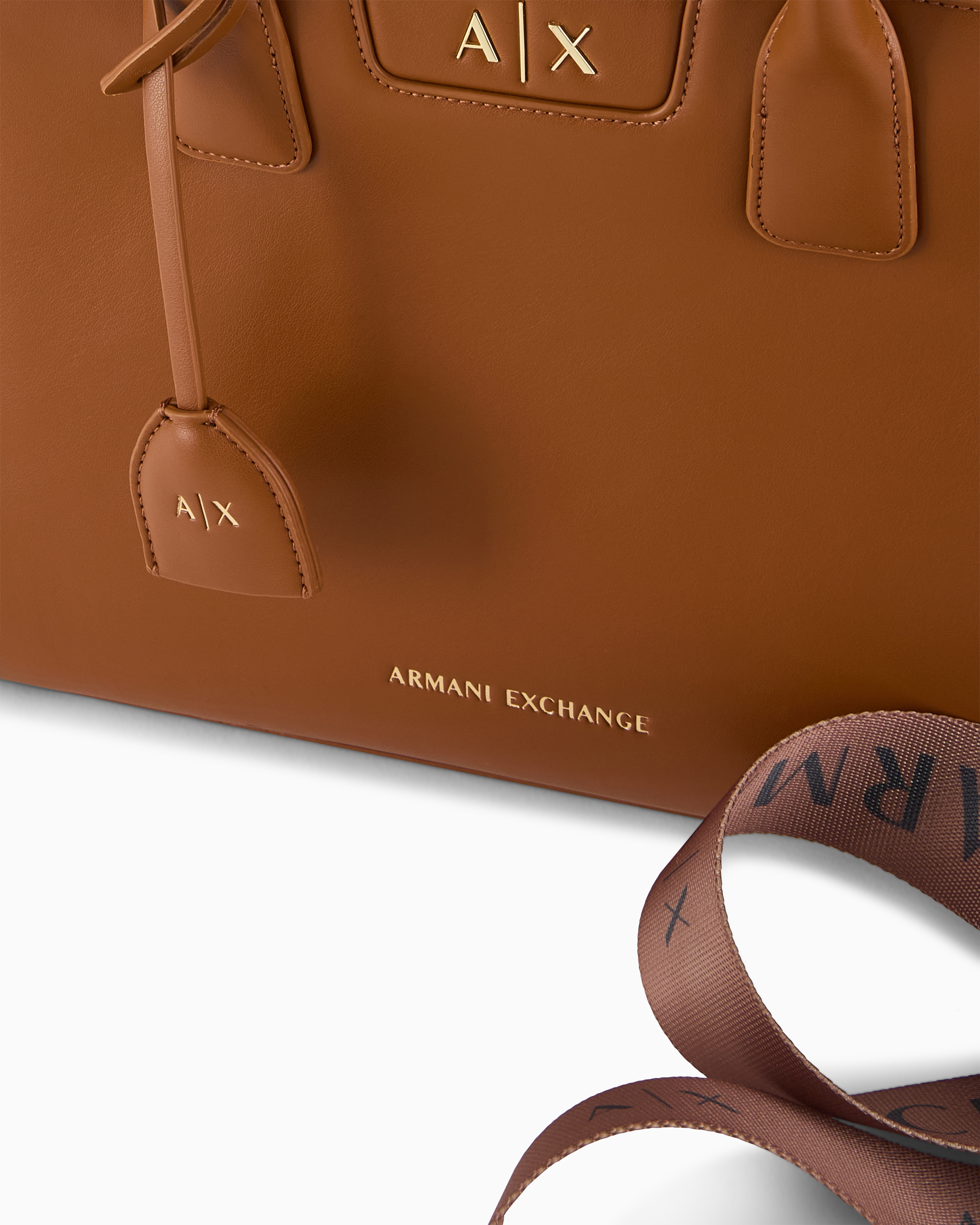 Top handles in technical fabric