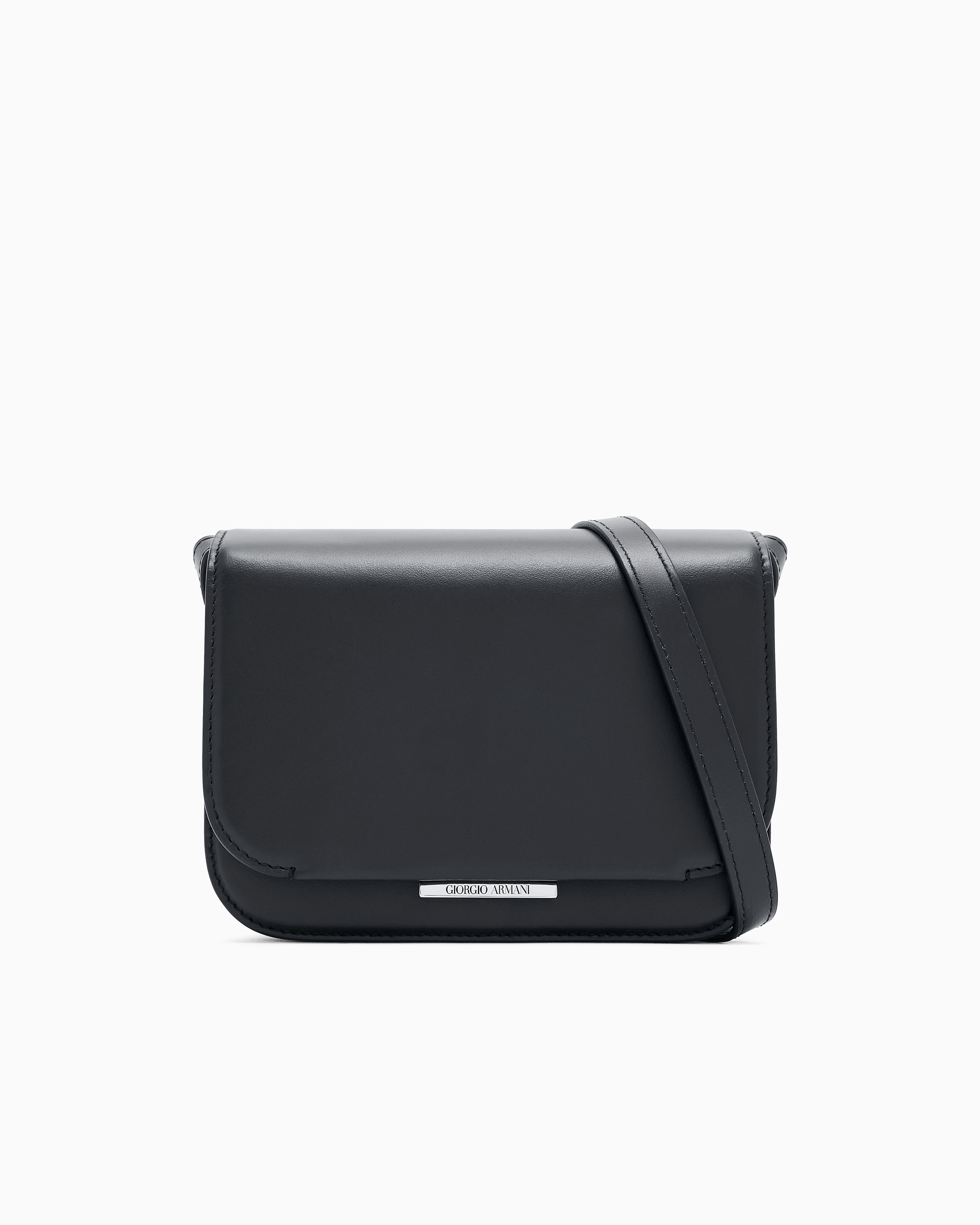 Giorgio Armani Medium Leather Shoulder Bag In Black