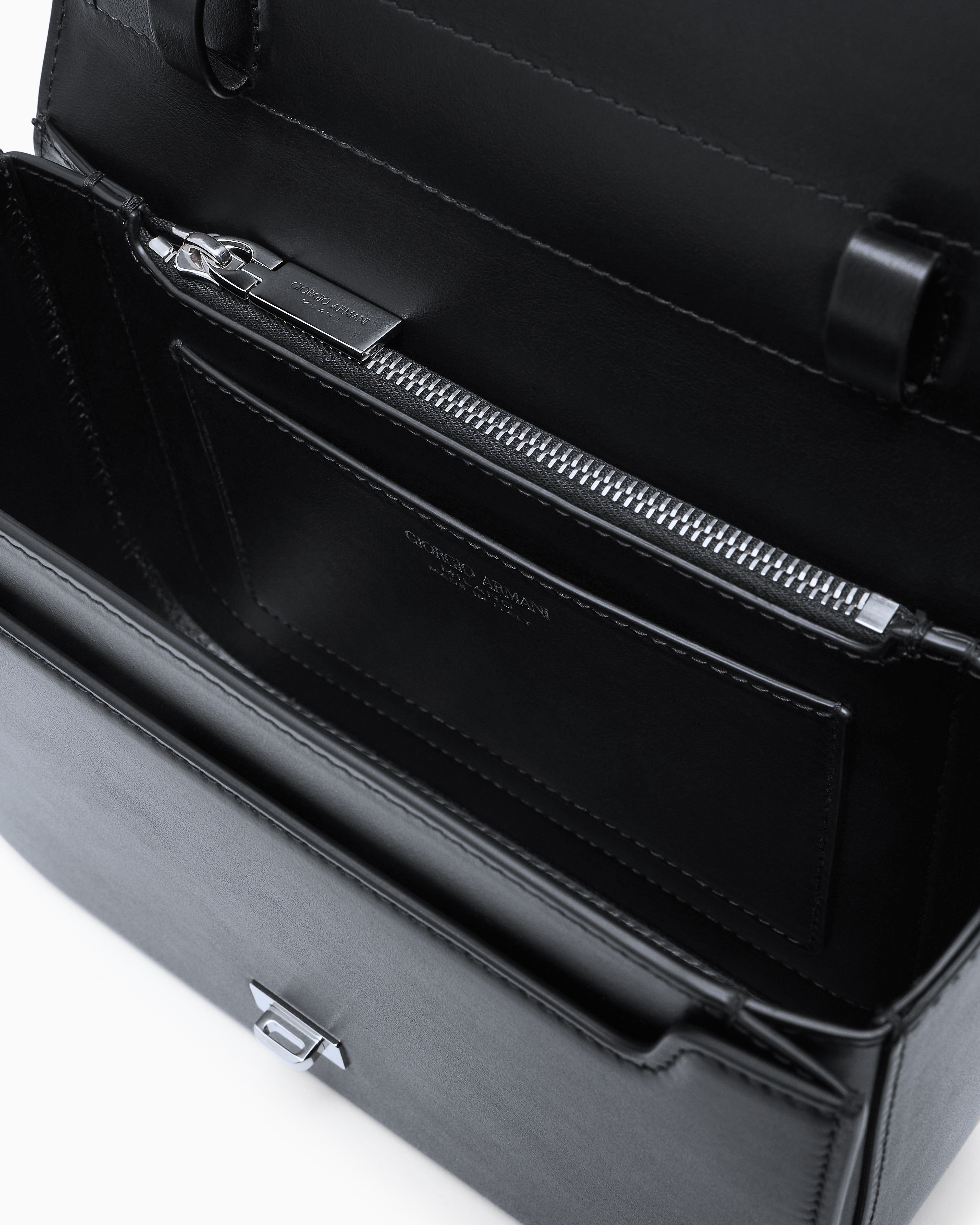 Giorgio Armani Medium Leather Shoulder Bag In Black