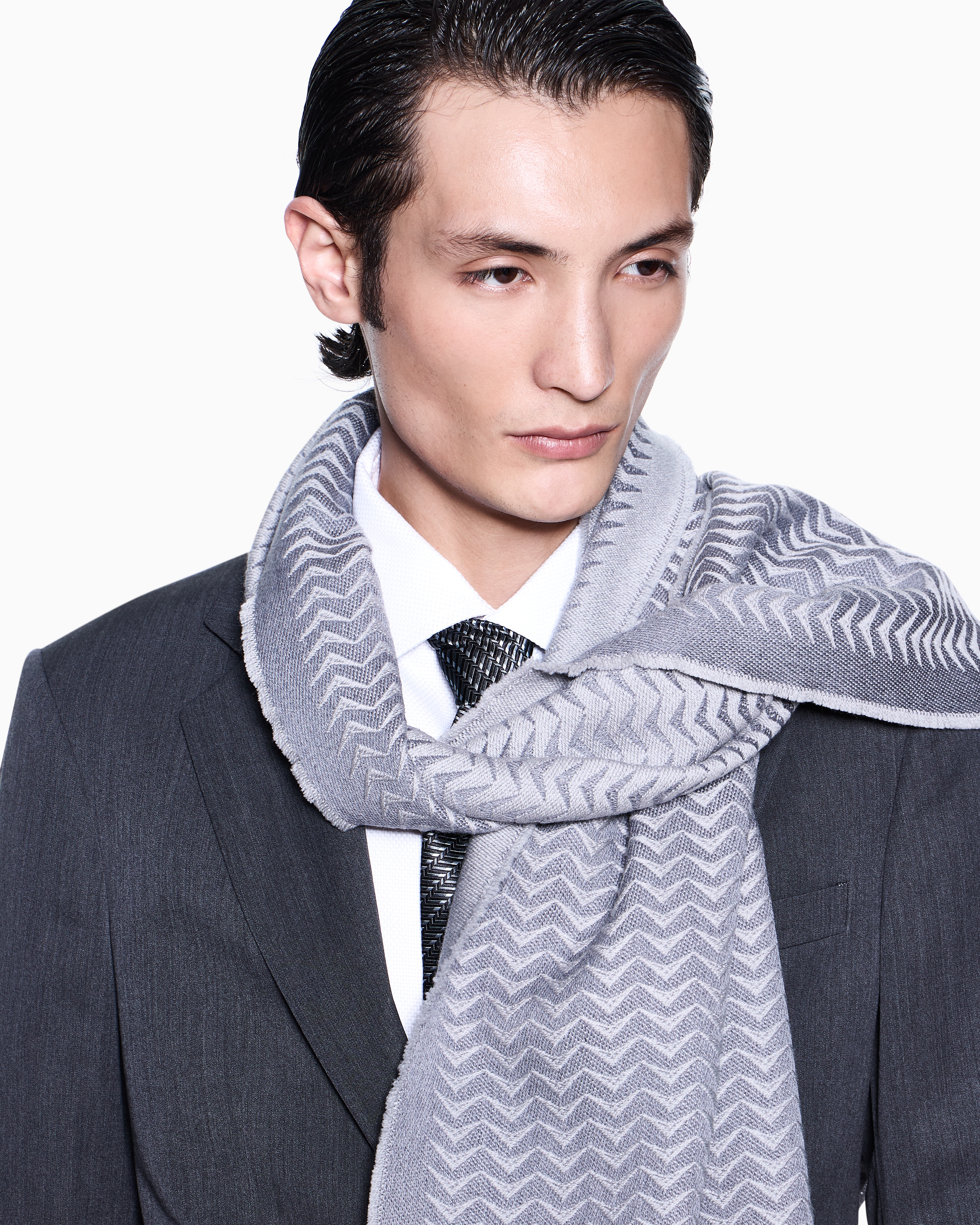 GIORGIO ARMANI大判シルクスクエアスカーフ値下げ スカーフ バージンウール ジャカード | Giorgio Armani
