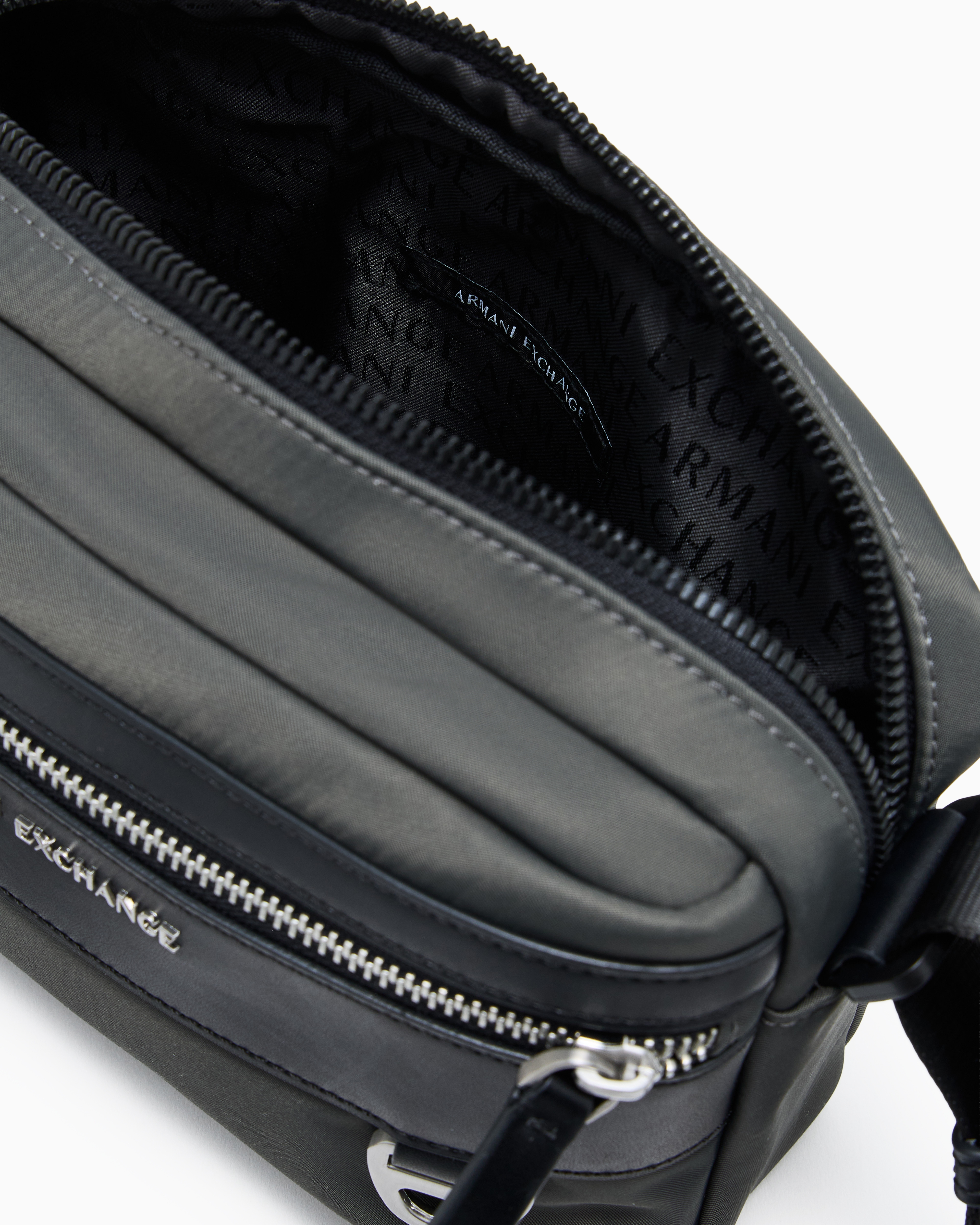 A|X ARMANI EXCHANGE バック undefined
