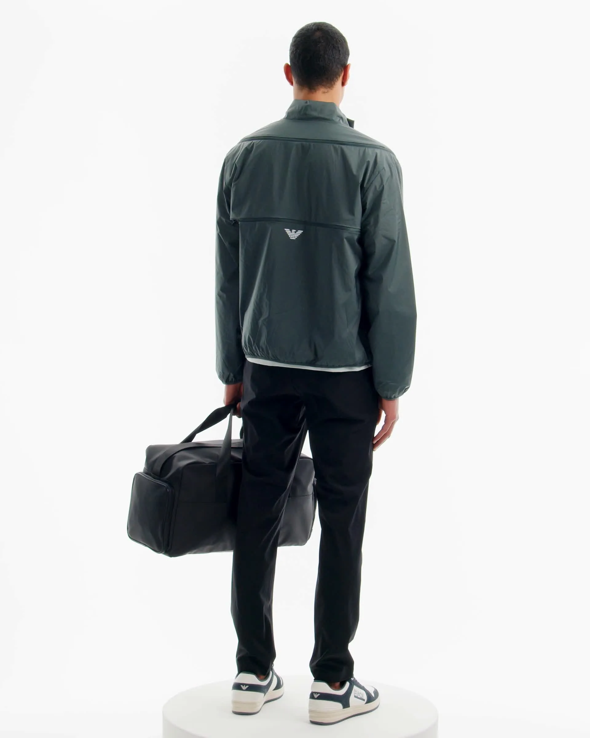 EMPORIO ARMANI ストレッチナイロンジャケット カーキ EMPORIO ARMANI ストレッチナイロンジャケット カーキ
