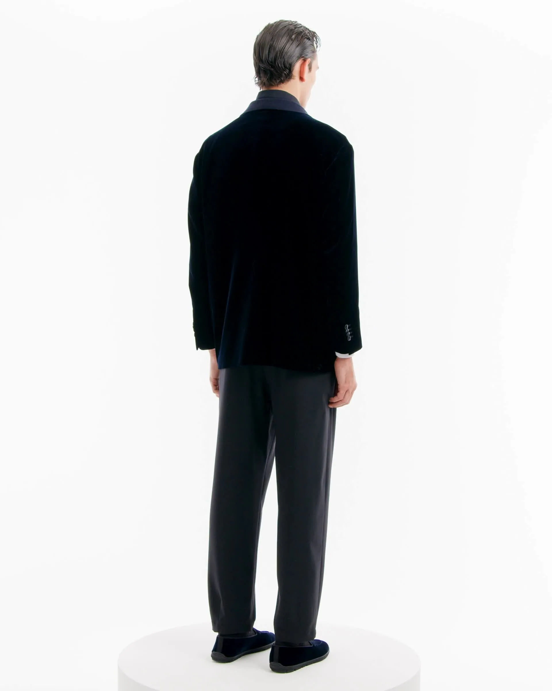 Single-pleat, pure virgin wool crêpe trousers | Giorgio Armani